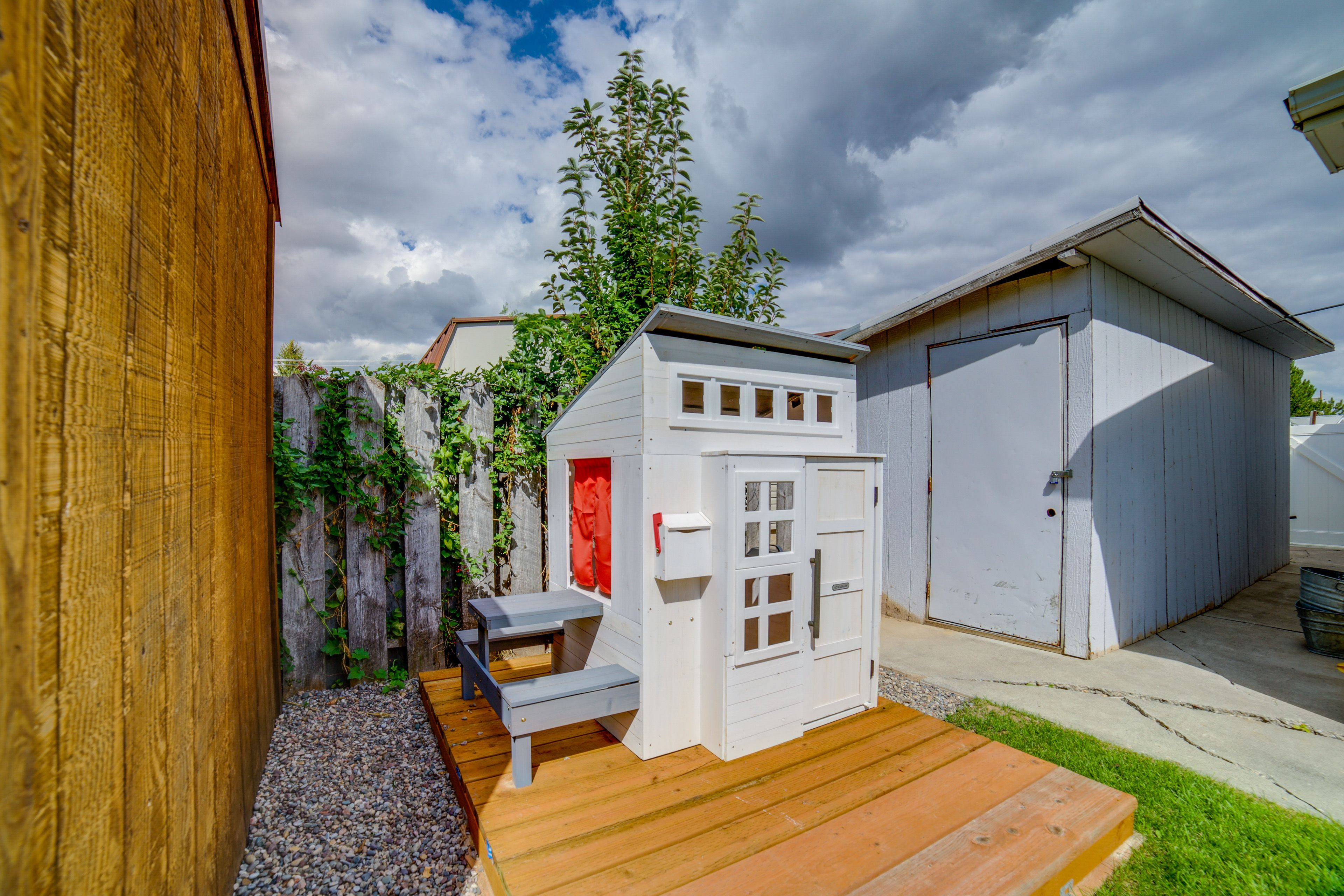House Exterior | Kids Playhouse