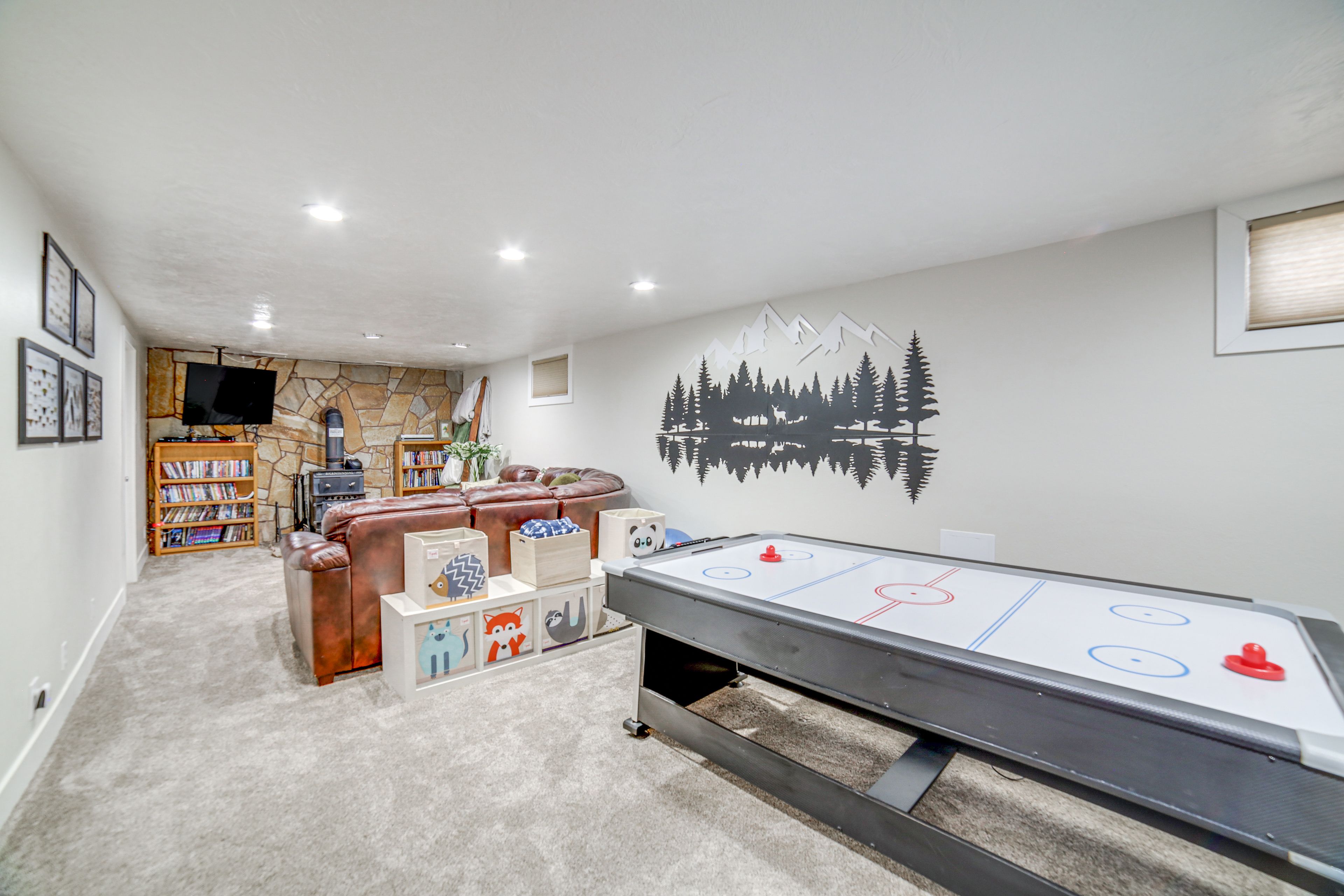 Game Room | Ping Pong/Air Hockey/Pool Table Combo | Basement