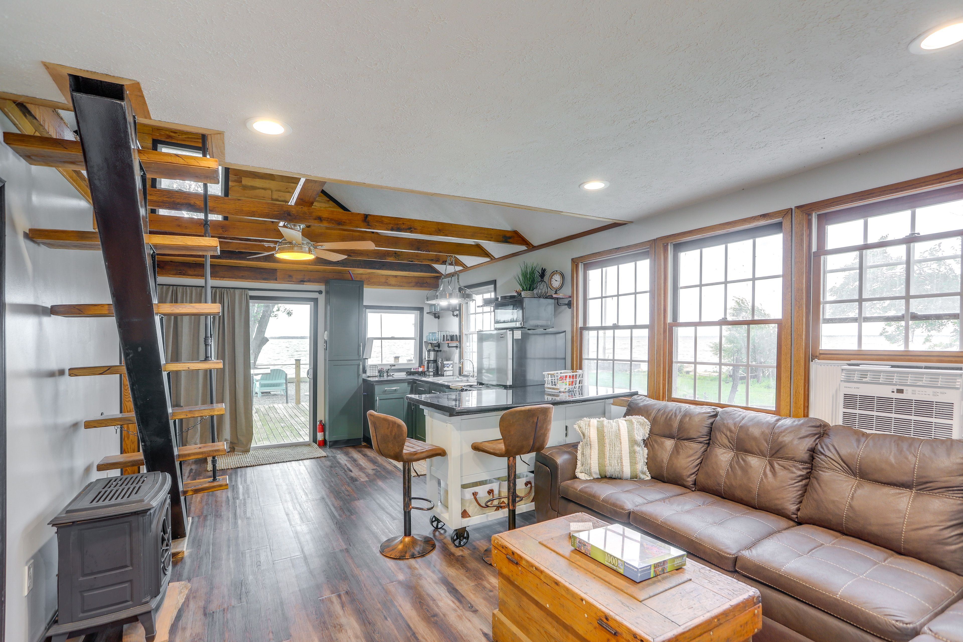 Vickery Vacation Rental | 500 Sq Ft | 2BR | 1BA | 3 Steps Required