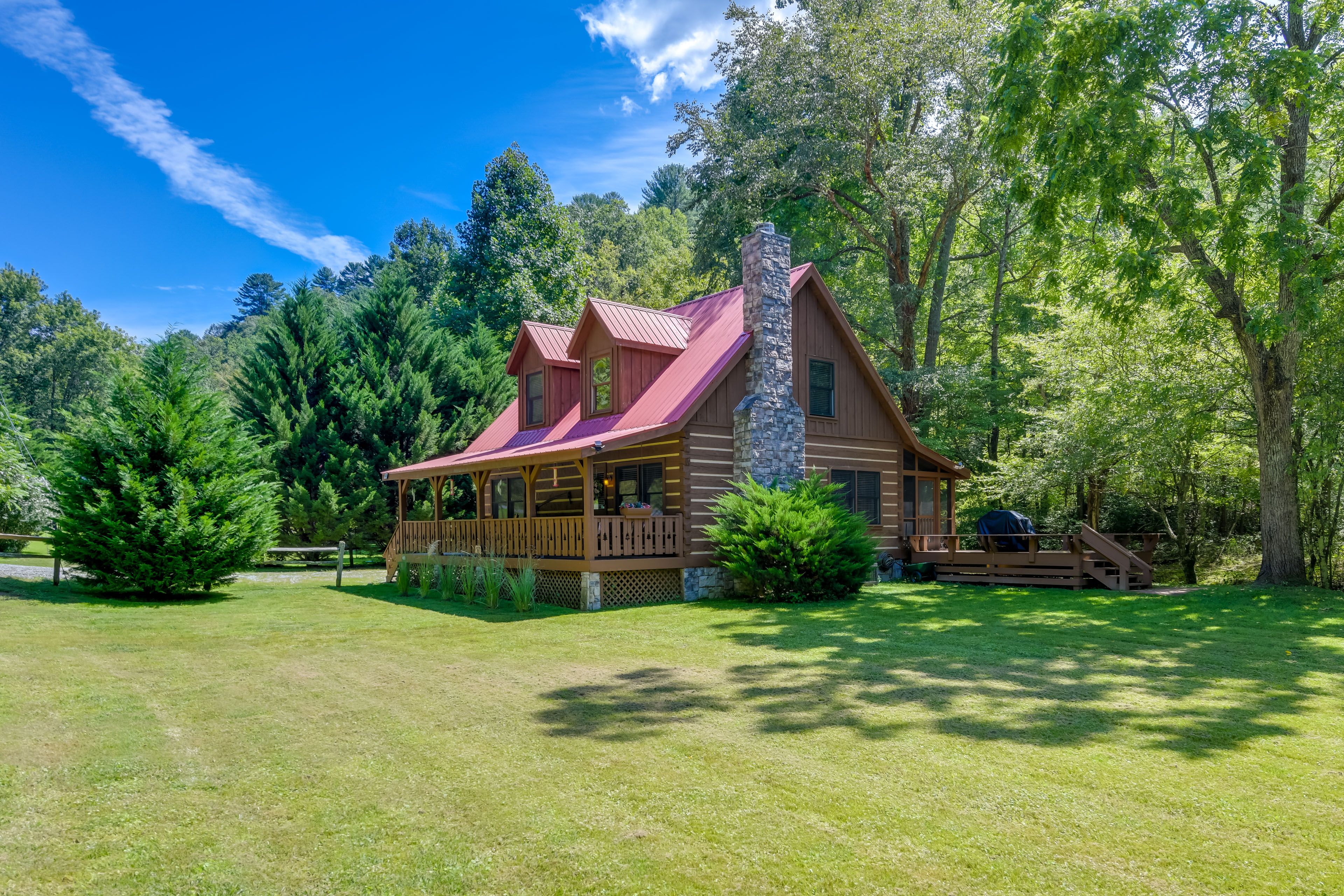 2-Story Cabin | In-Unit Laundry | On-Site Fishing Pond