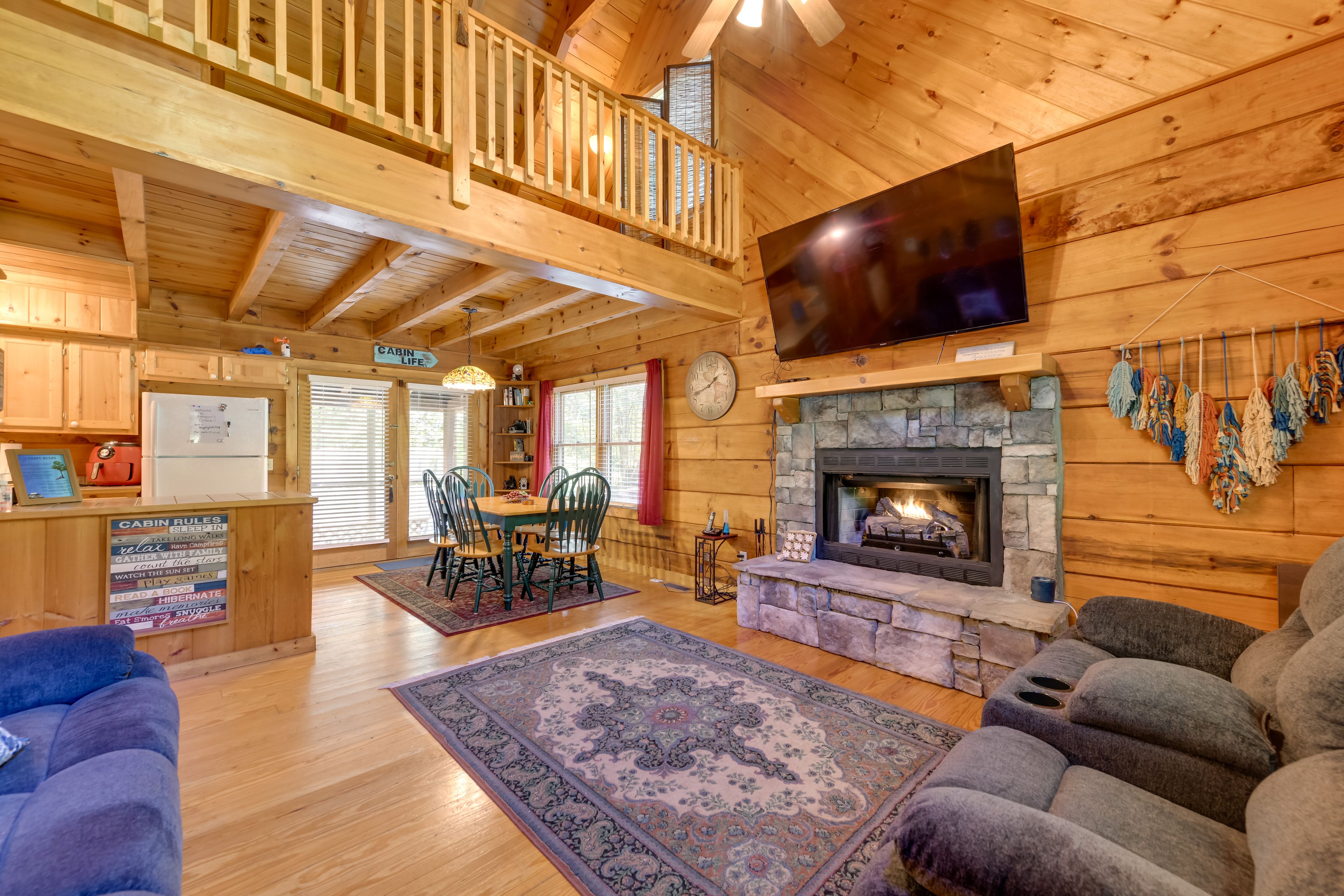 Del Rio Vacation Rental | 2BR | 2BA | 1,600 Sq Ft | Stairs Required