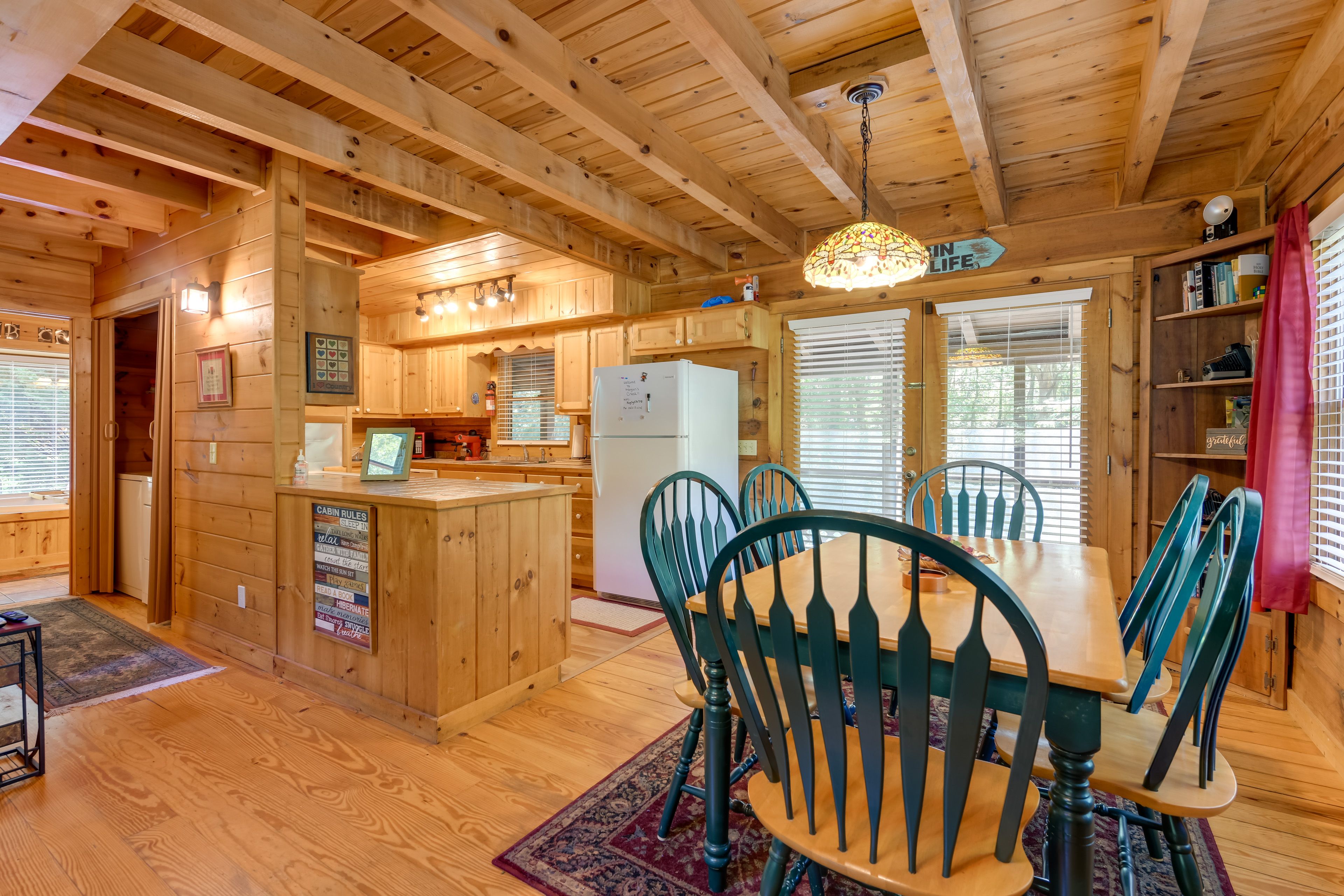 Dining Area | Dishware & Flatware Provided