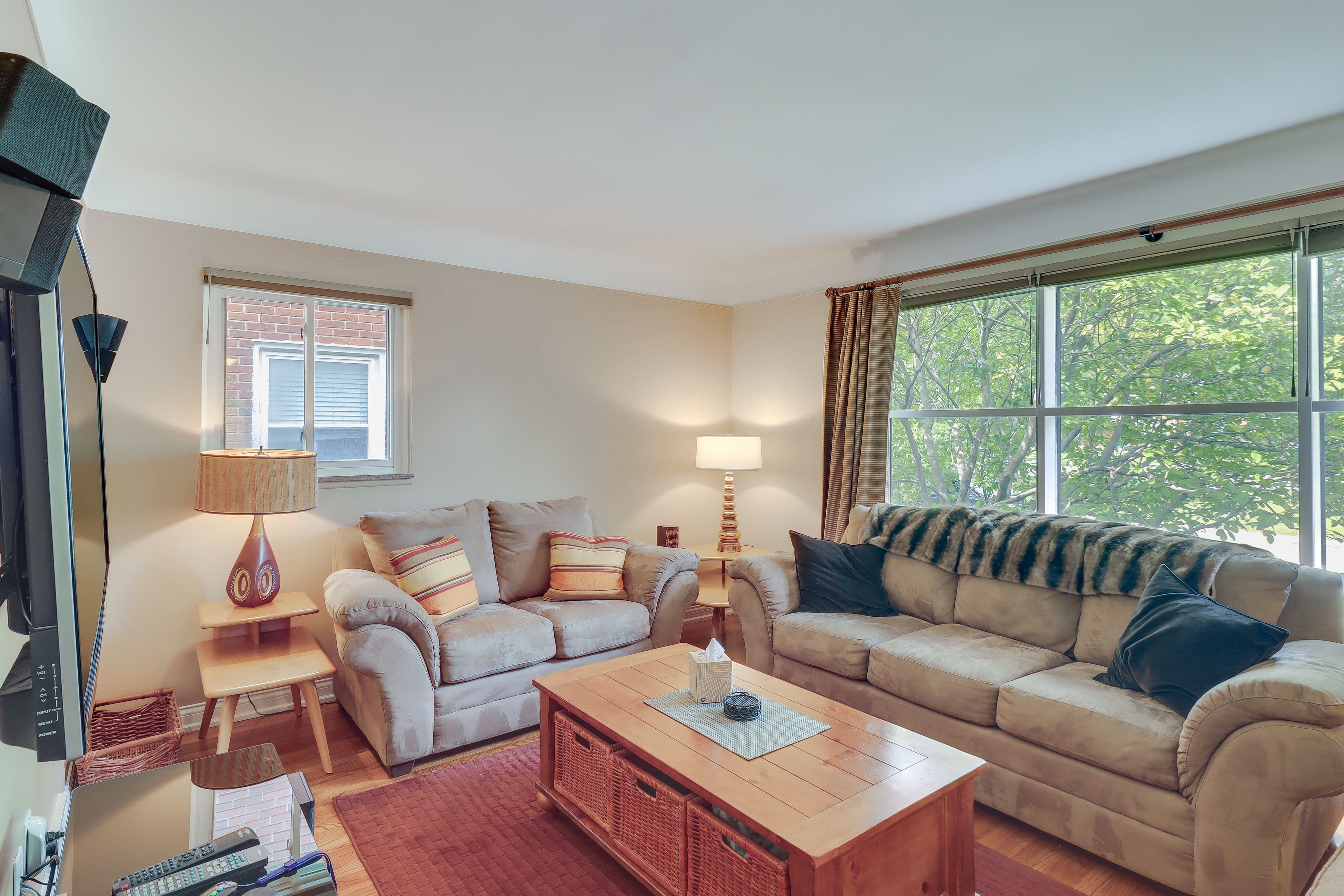 Living Room | Central A/C