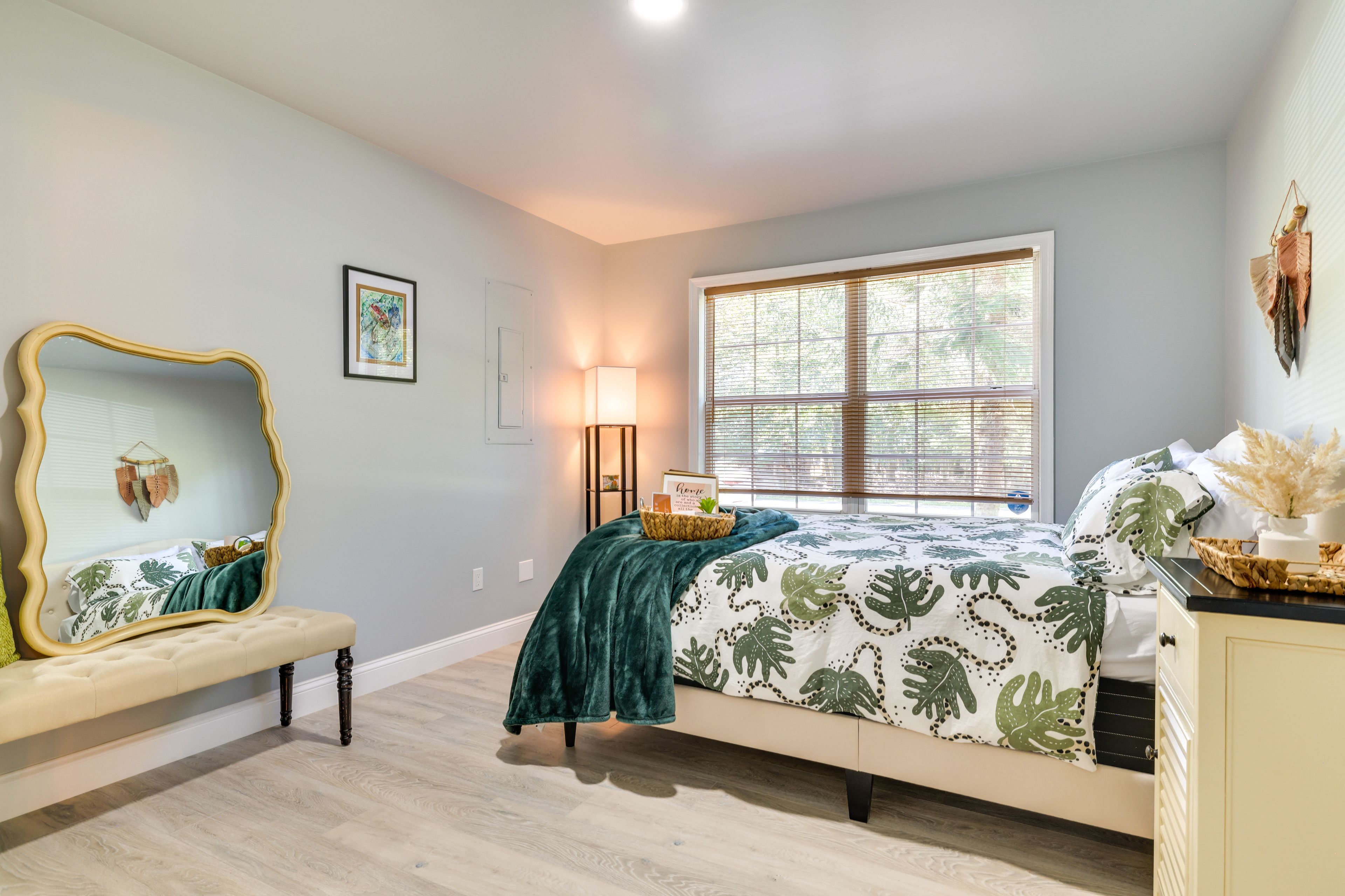 Bedroom 3 | Queen Bed | En-Suite Bathroom