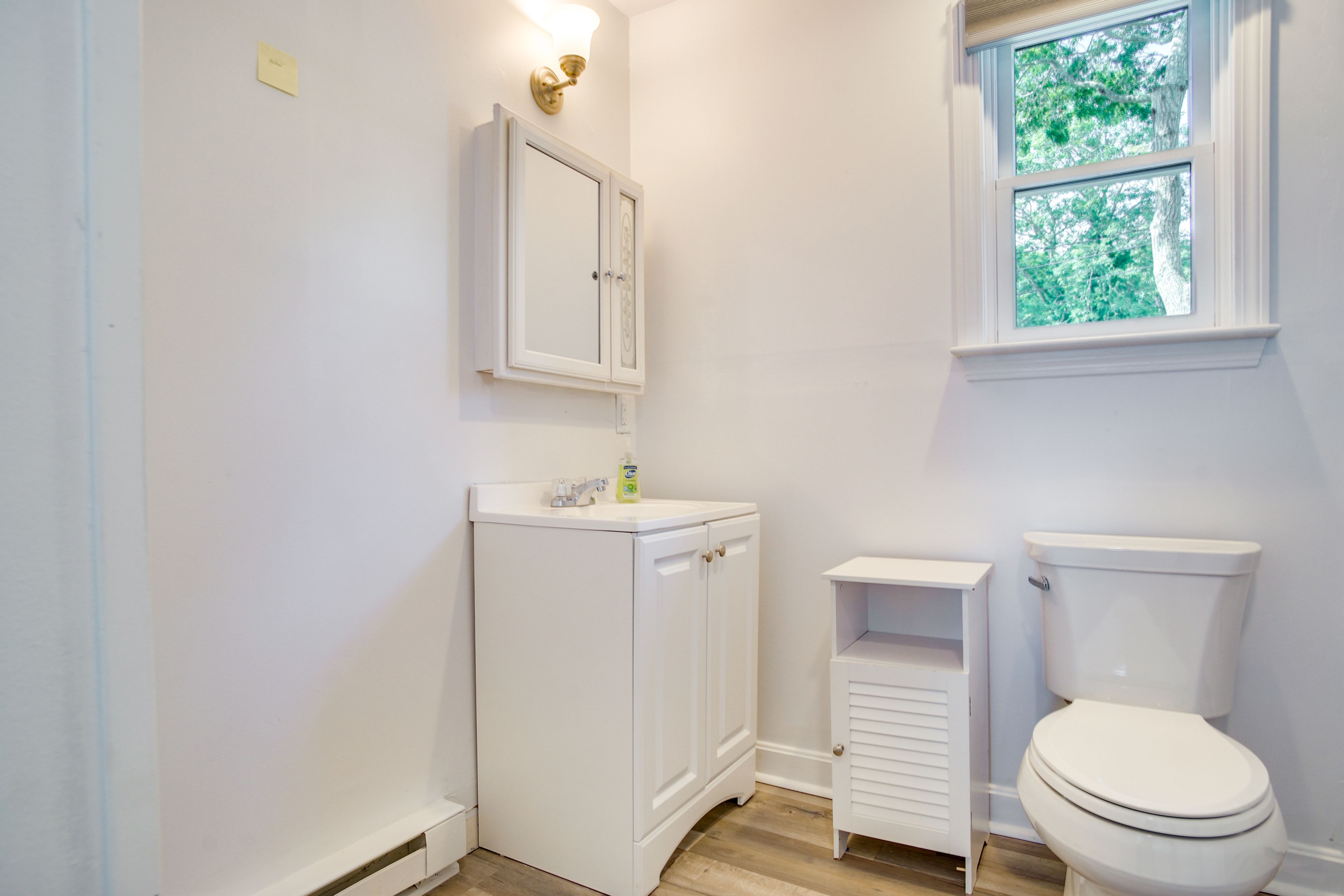 Full Bath | Towels | Hair Dryer
