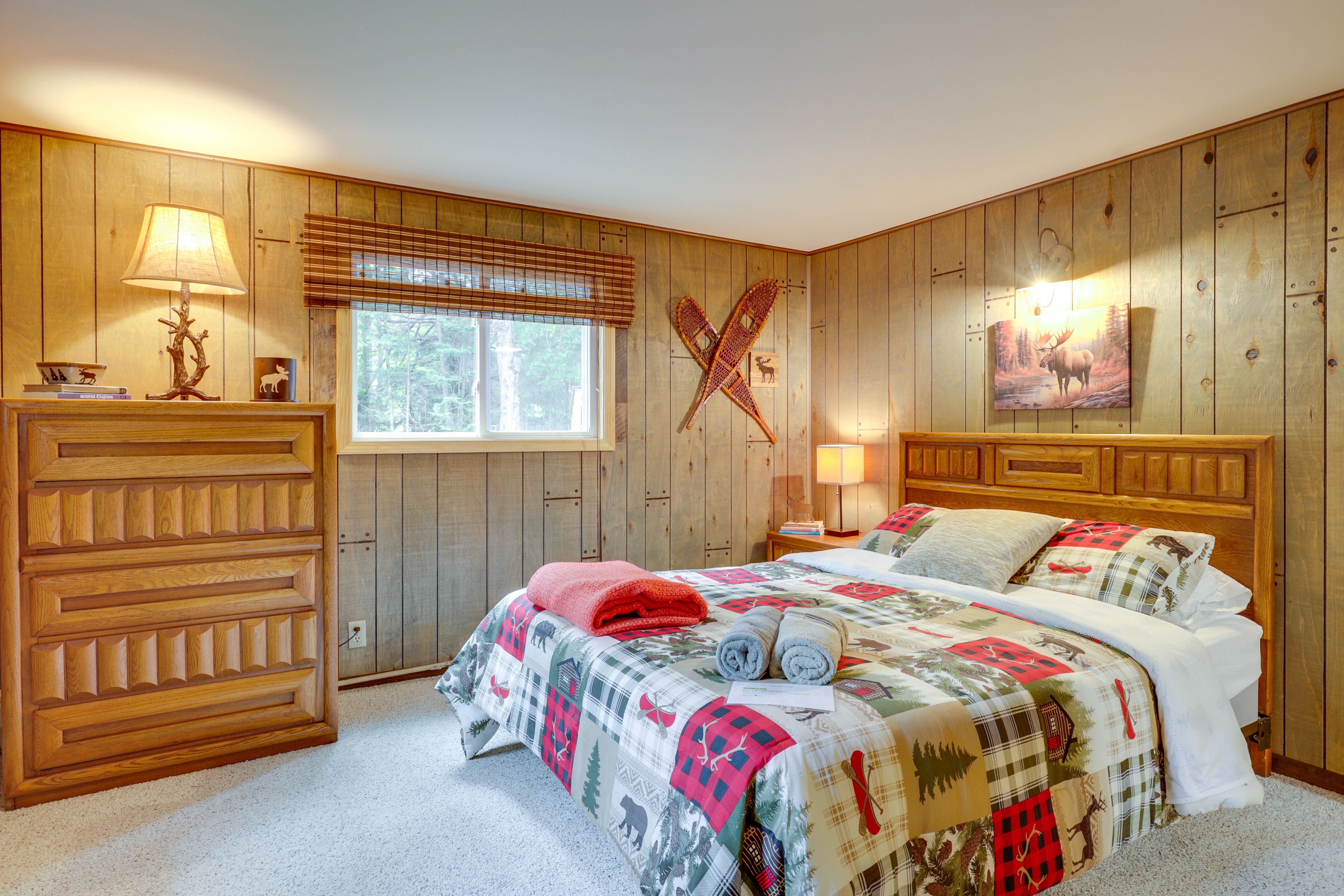 Sleeping Nook | Queen Bed