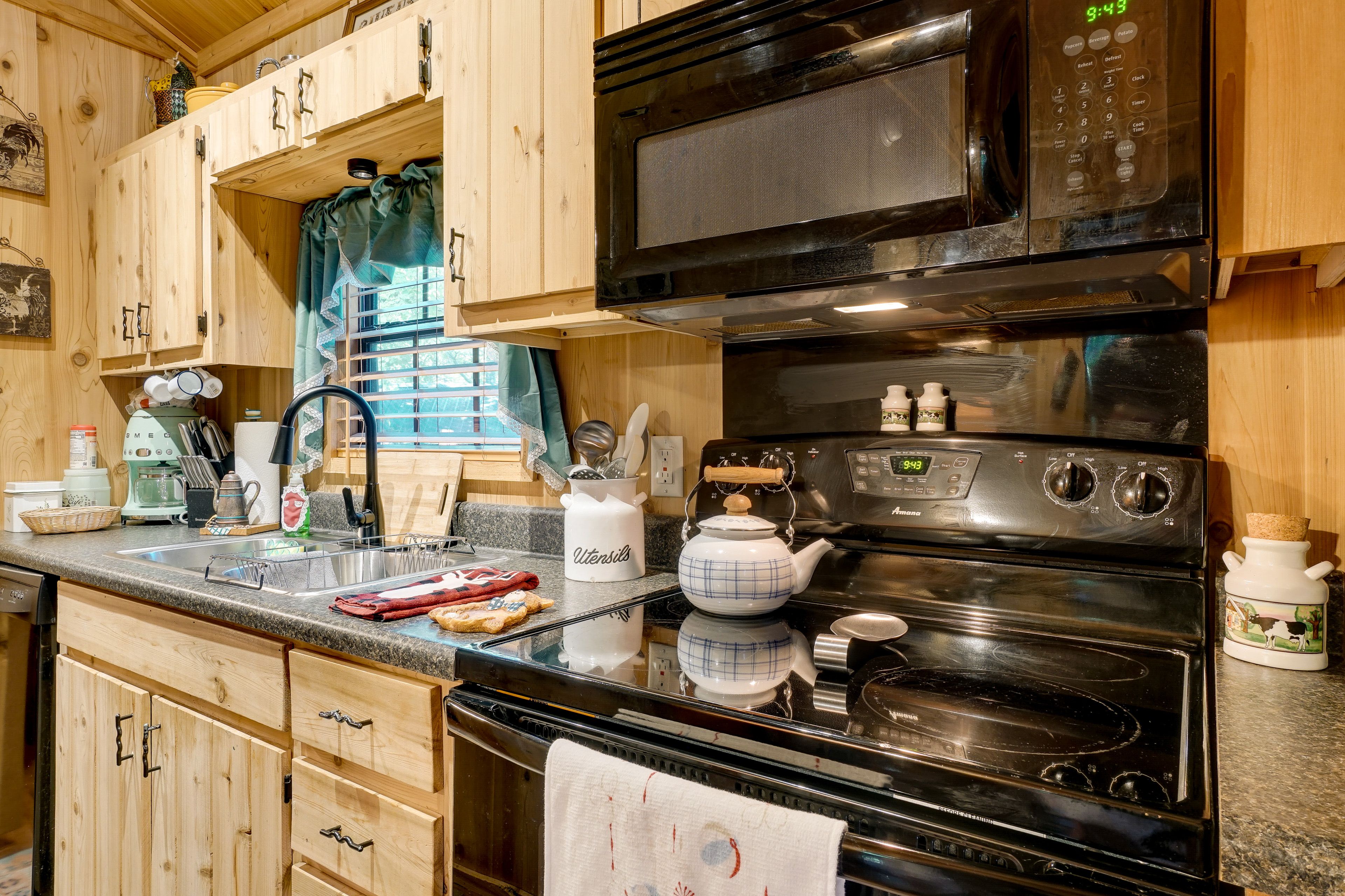 Kitchen | Drip Coffee Maker | Blender | Dishware & Flatware | Cooking Basics