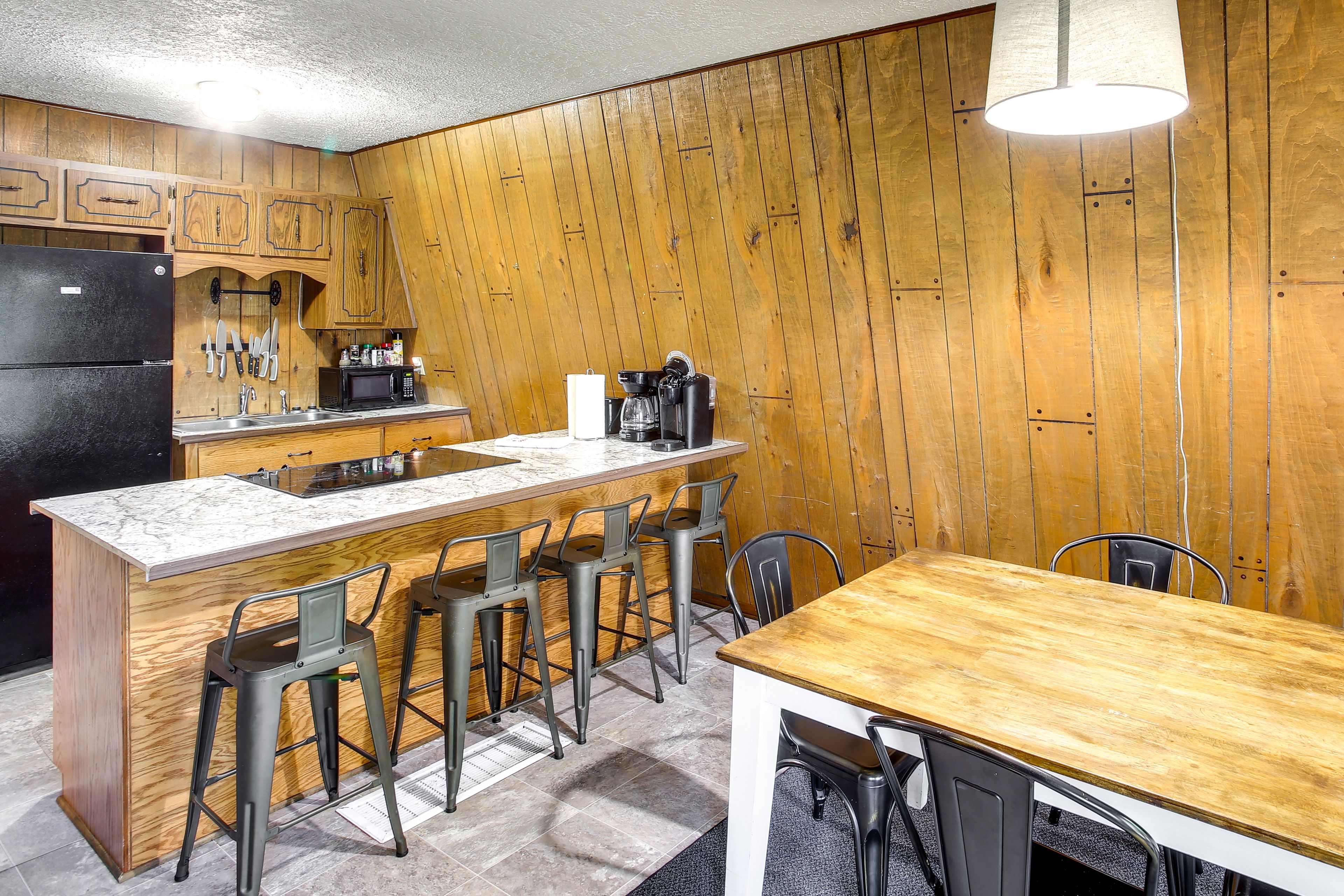Kitchen | Dining Area