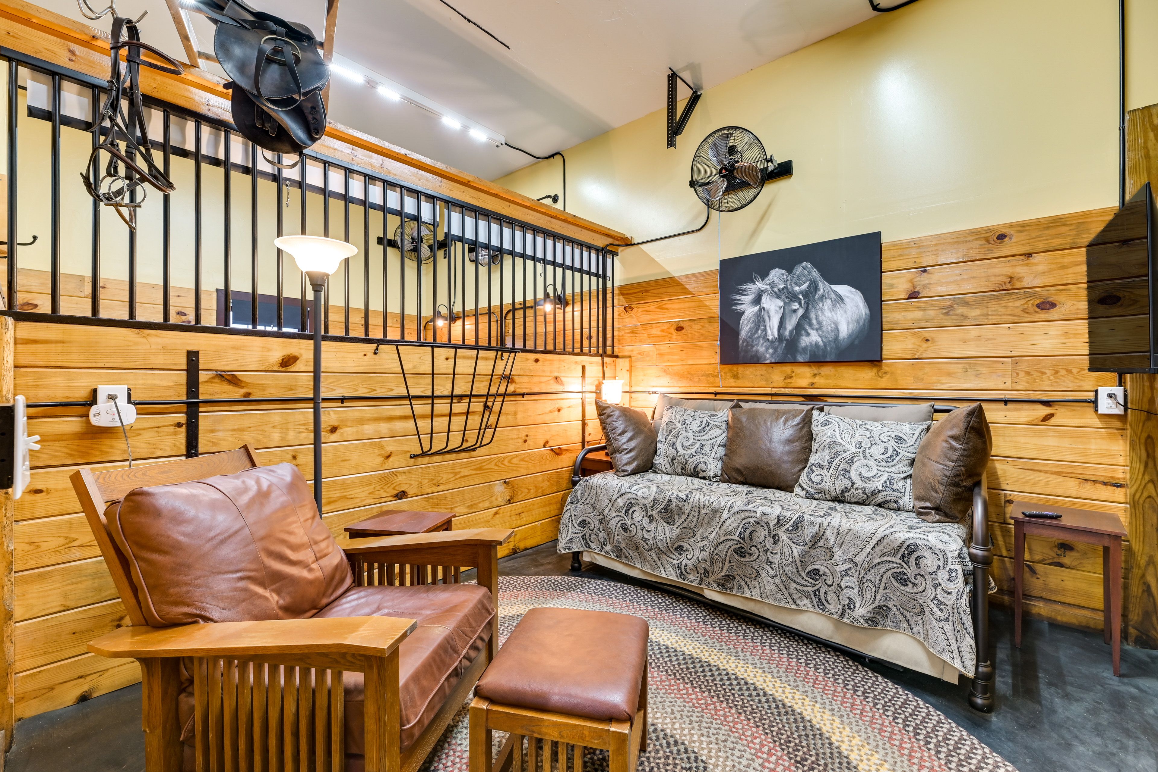 Living Room | Full Trundle Bed | Smart TV