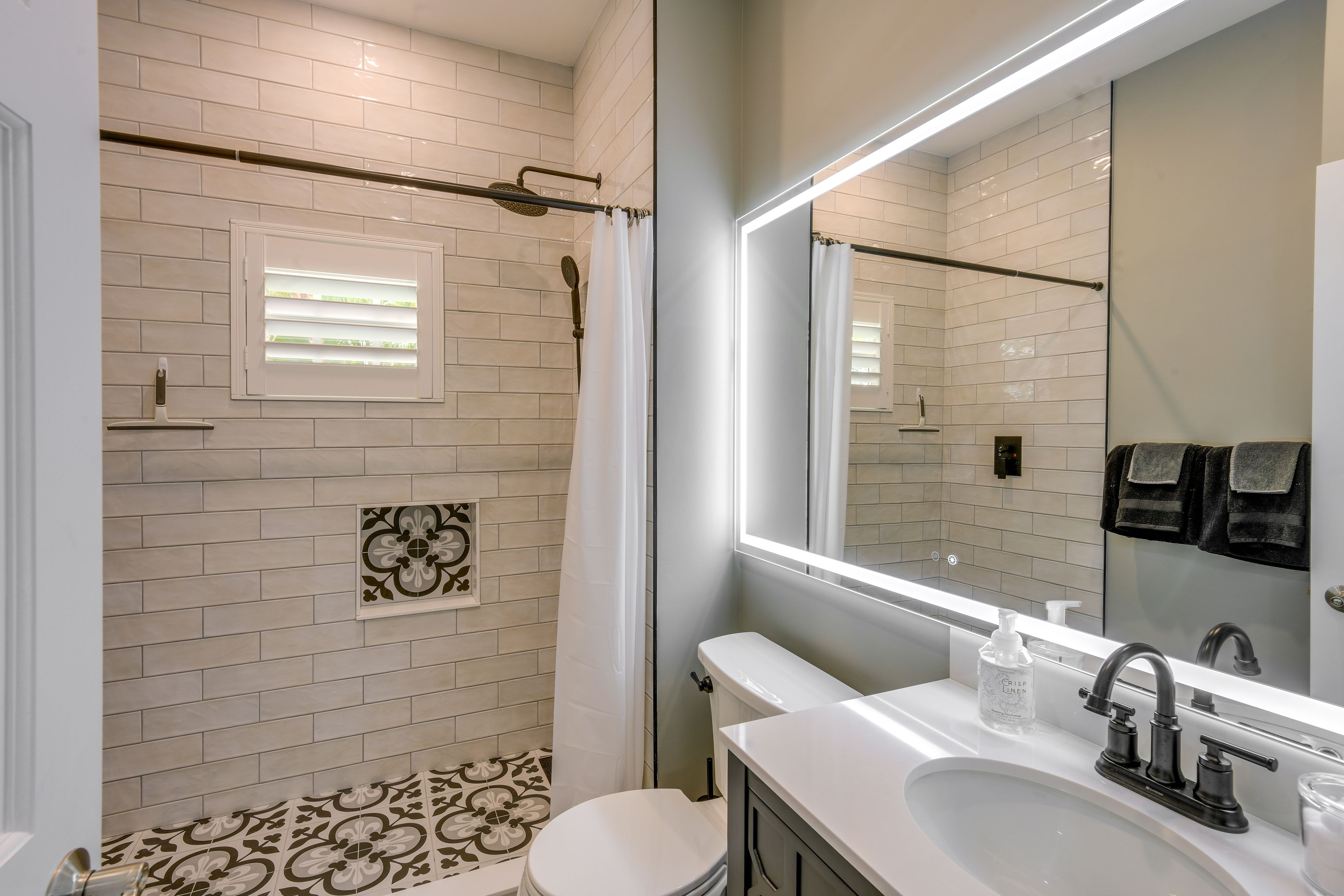 Full Bathroom