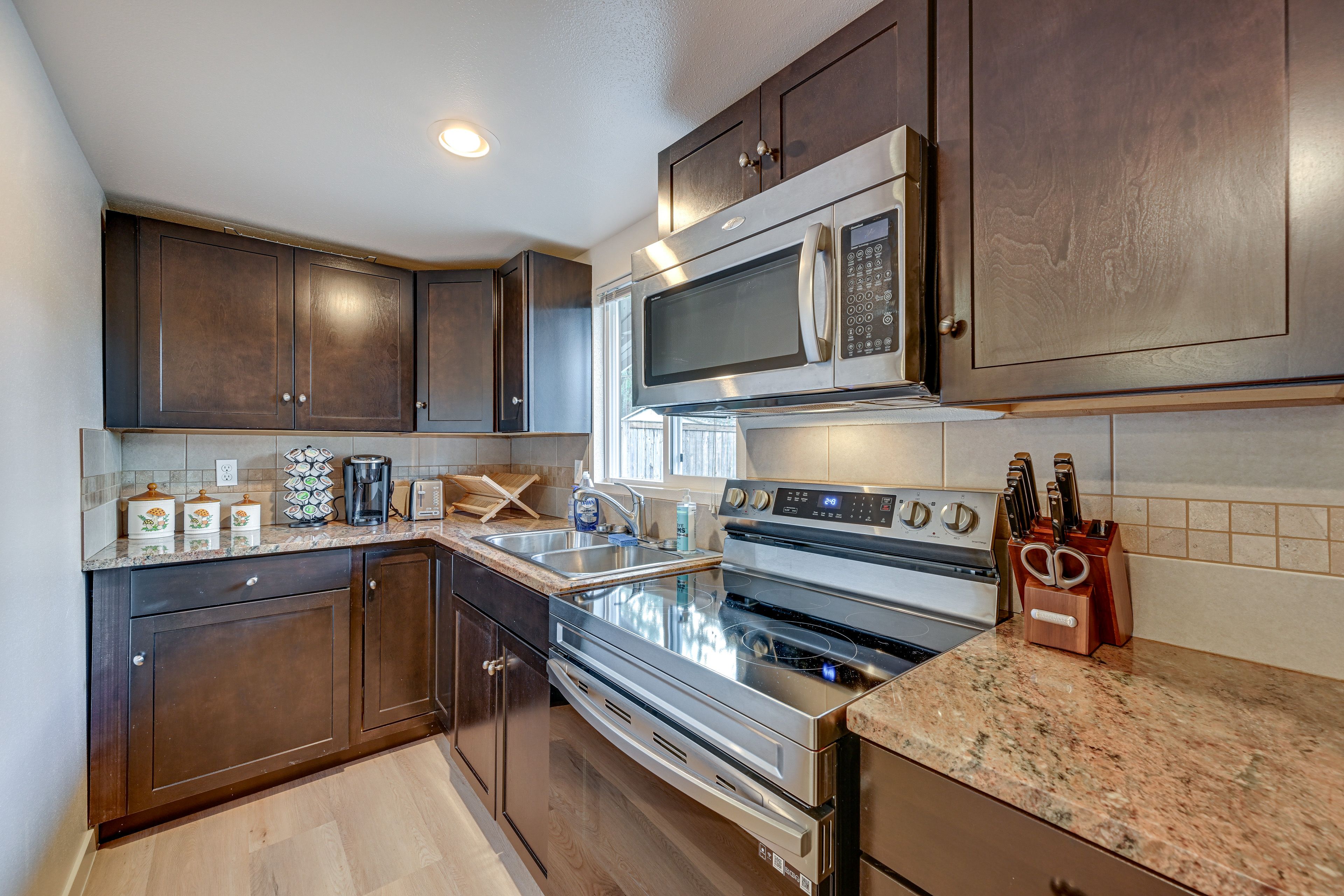 Well-Equipped Kitchen | Self Check-In