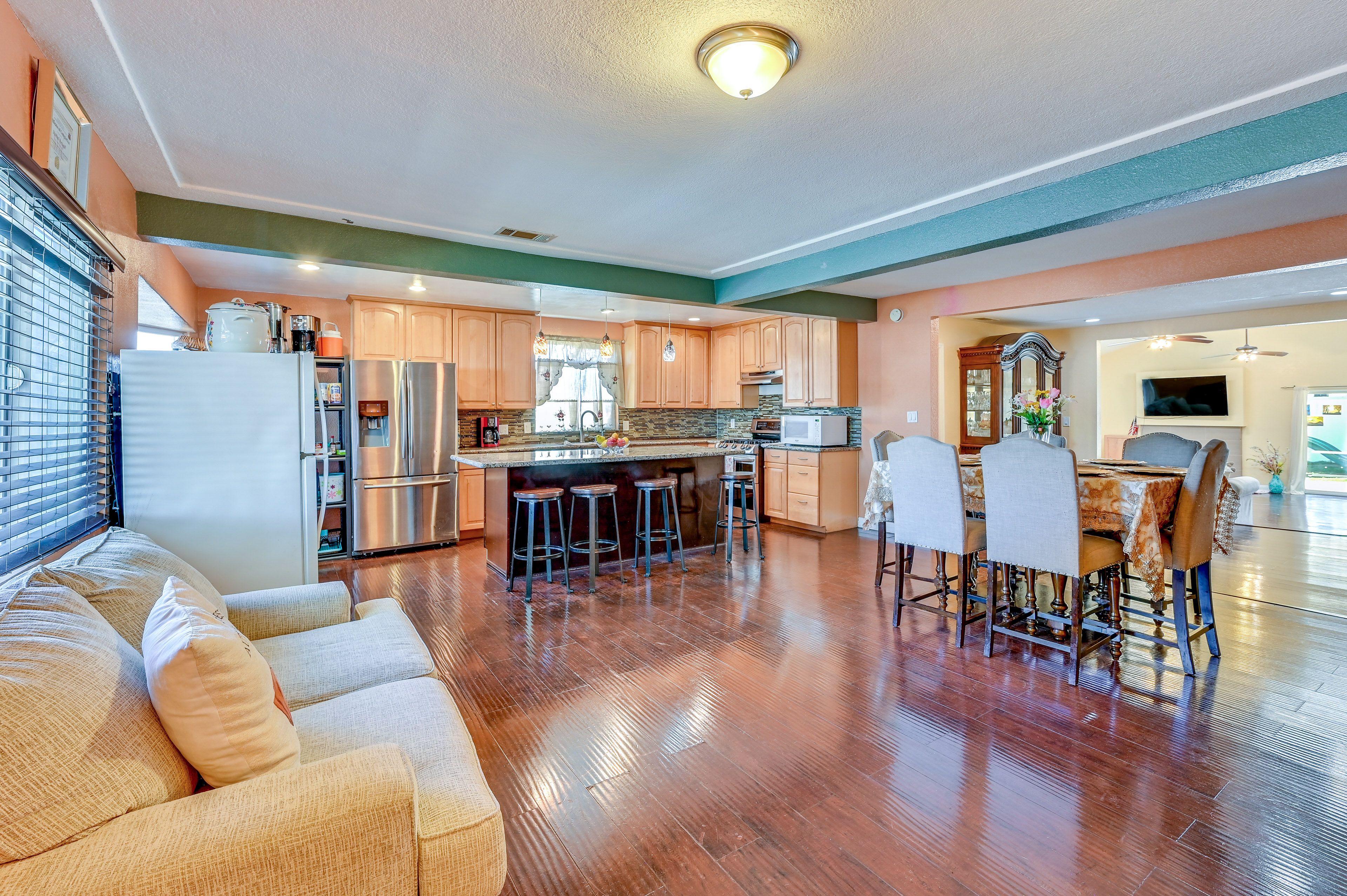 Living/Dining Area | Open Floor Plan