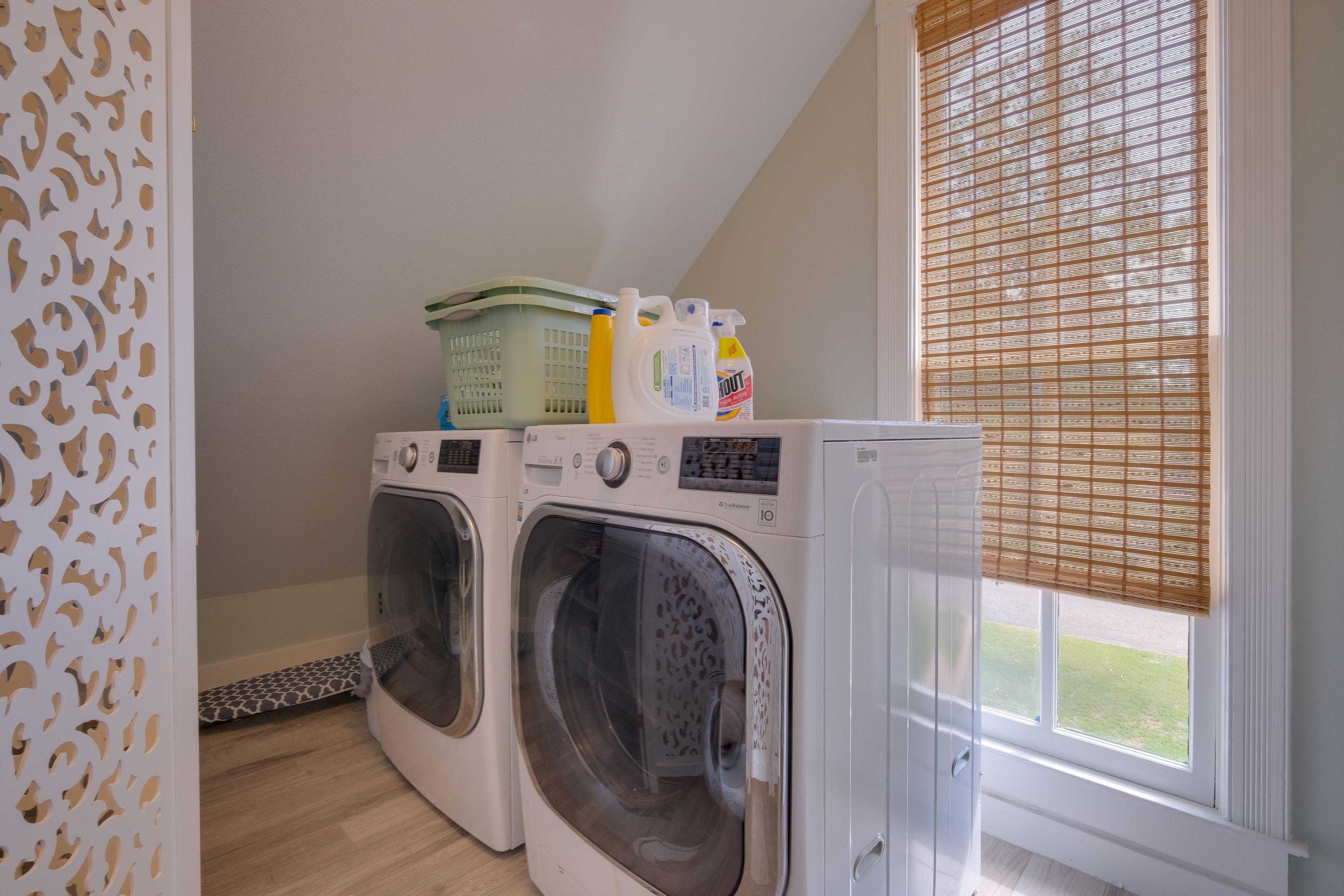 Washer & Dryer