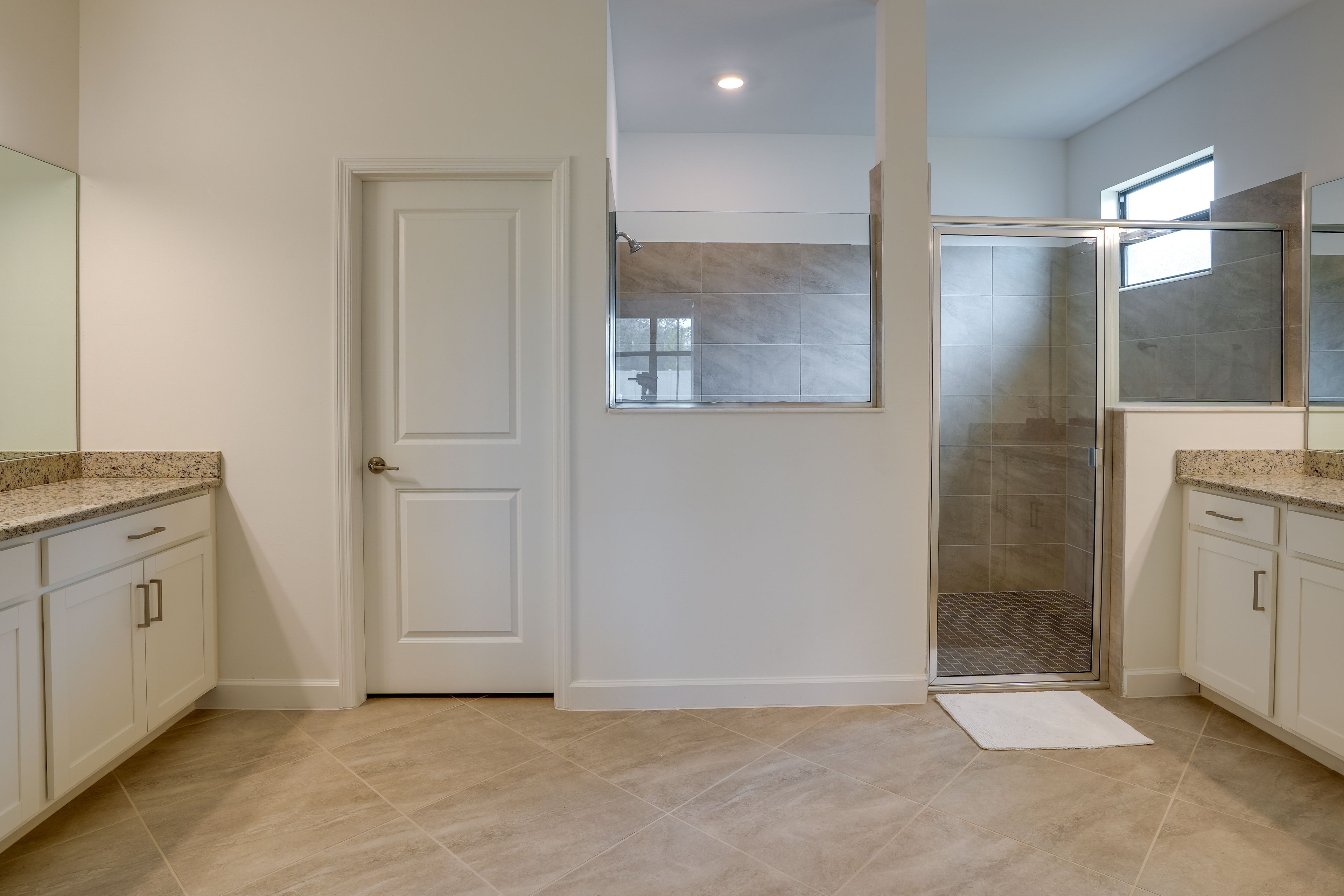 Full Bathroom | Walk-In Shower | Complimentary Toiletries