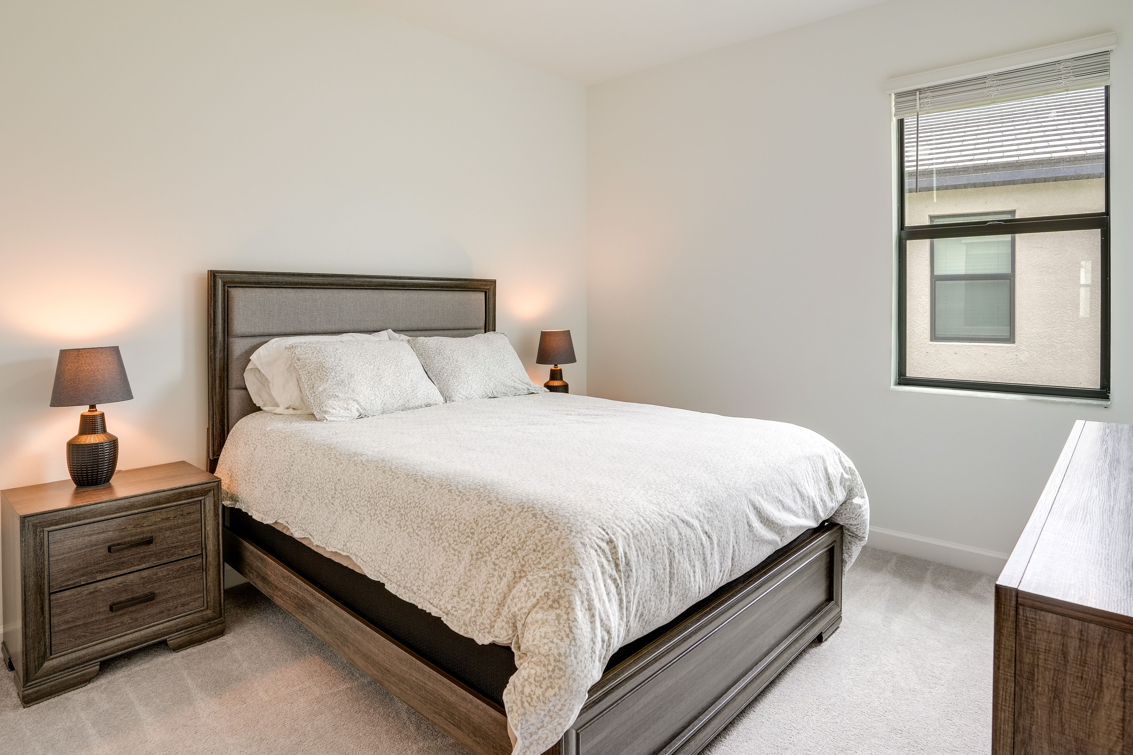 Bedroom 3 | Queen Bed
