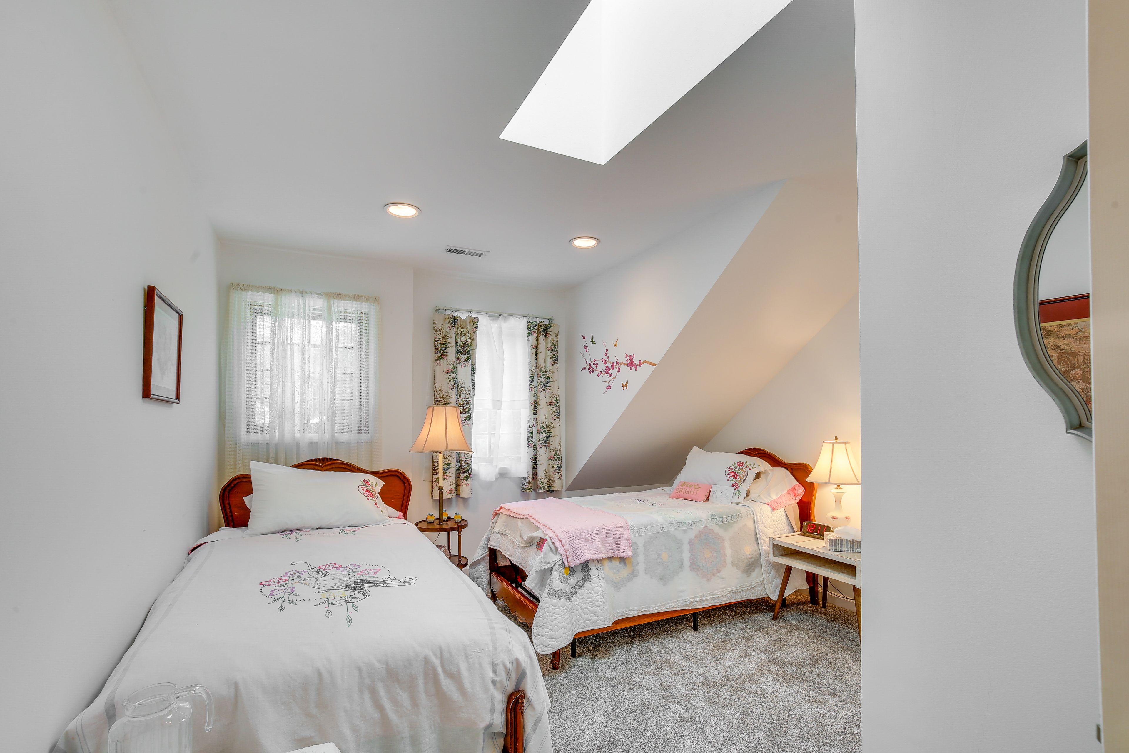 Bedroom 6 | 2 Twin Beds