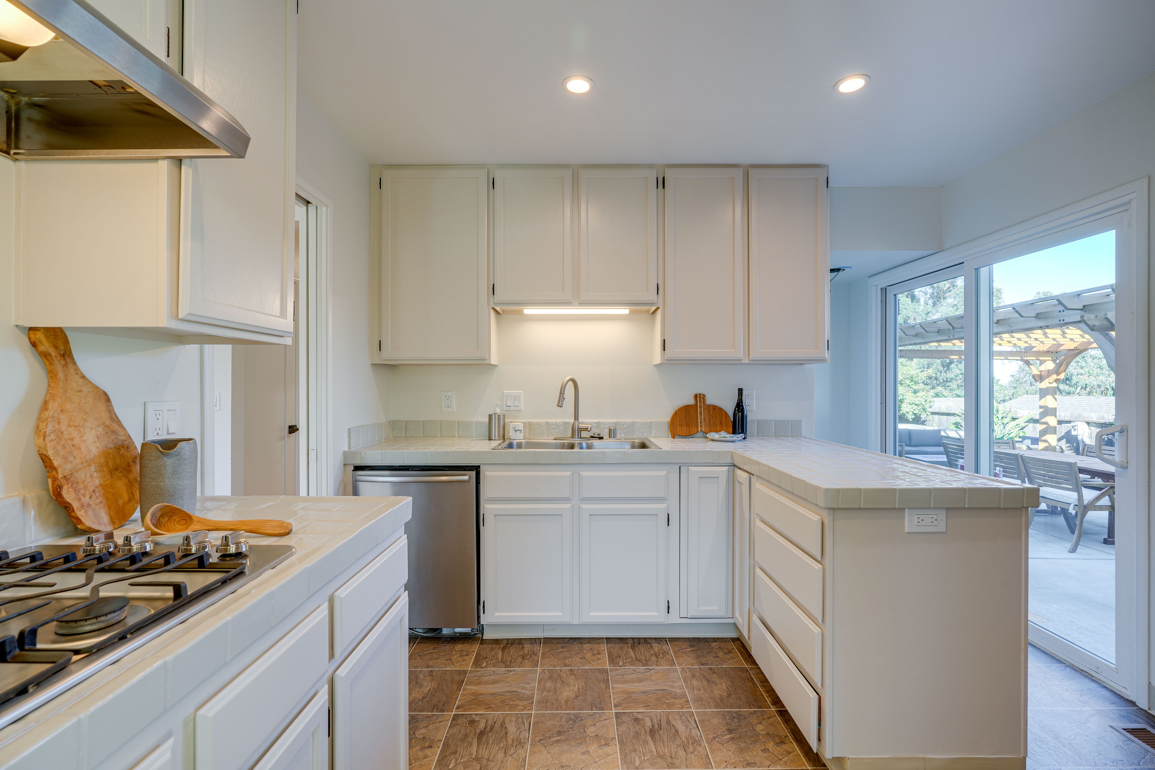Kitchen | Trash Bags & Paper Towels | Spices