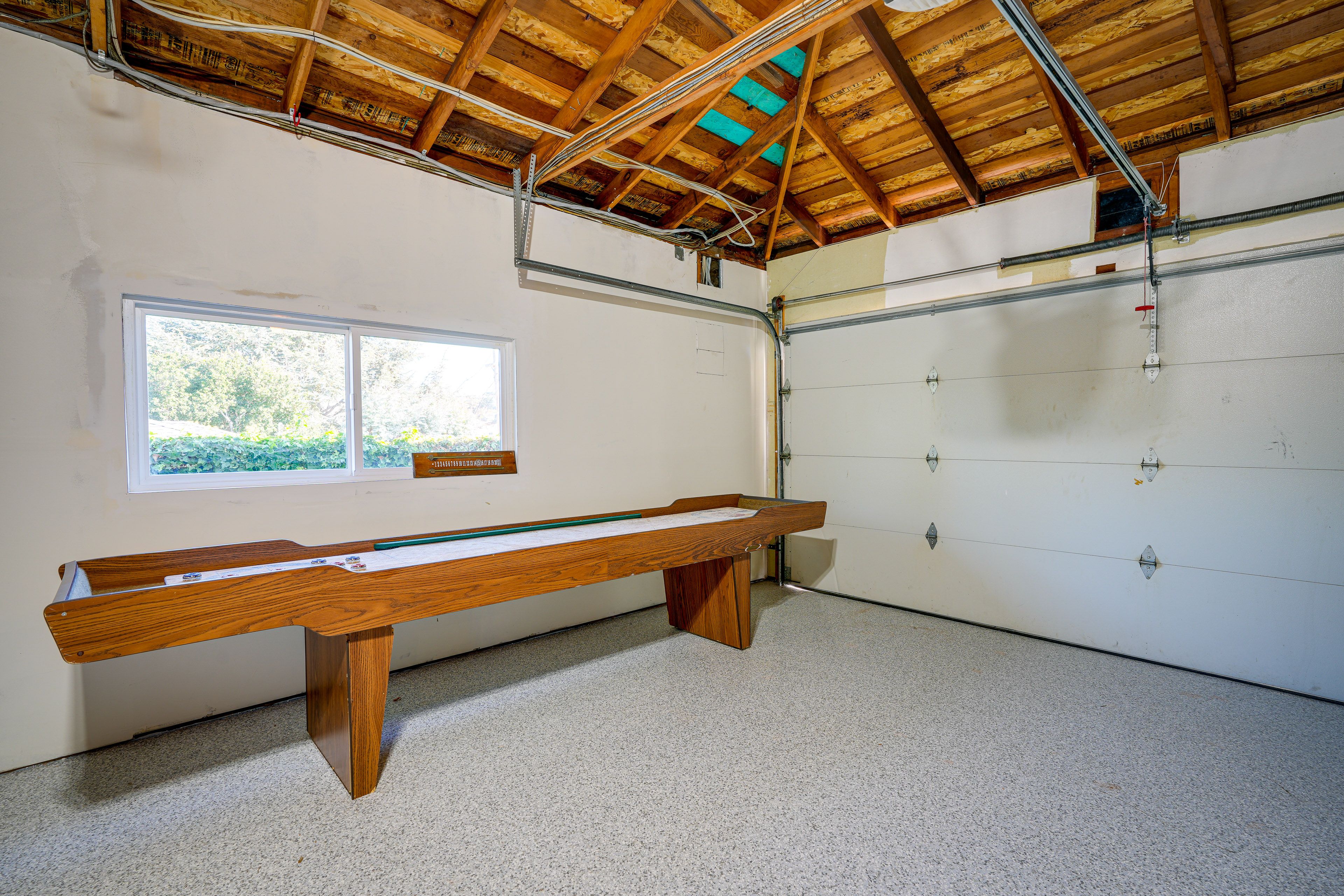 Garage | Shuffleboard Table | Smart TV