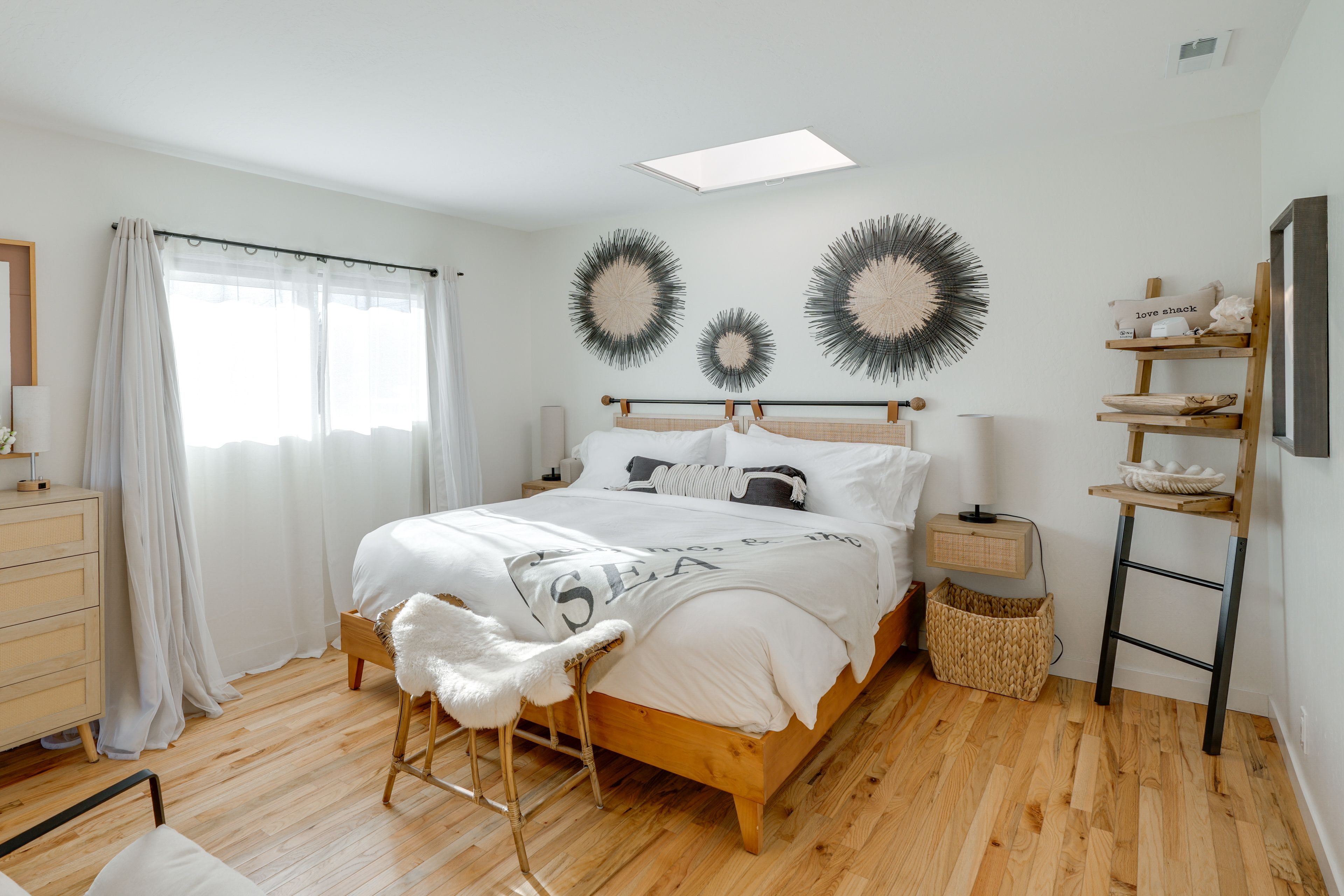 Bedroom 1 | King Bed | En-Suite Bathroom | 2nd Floor