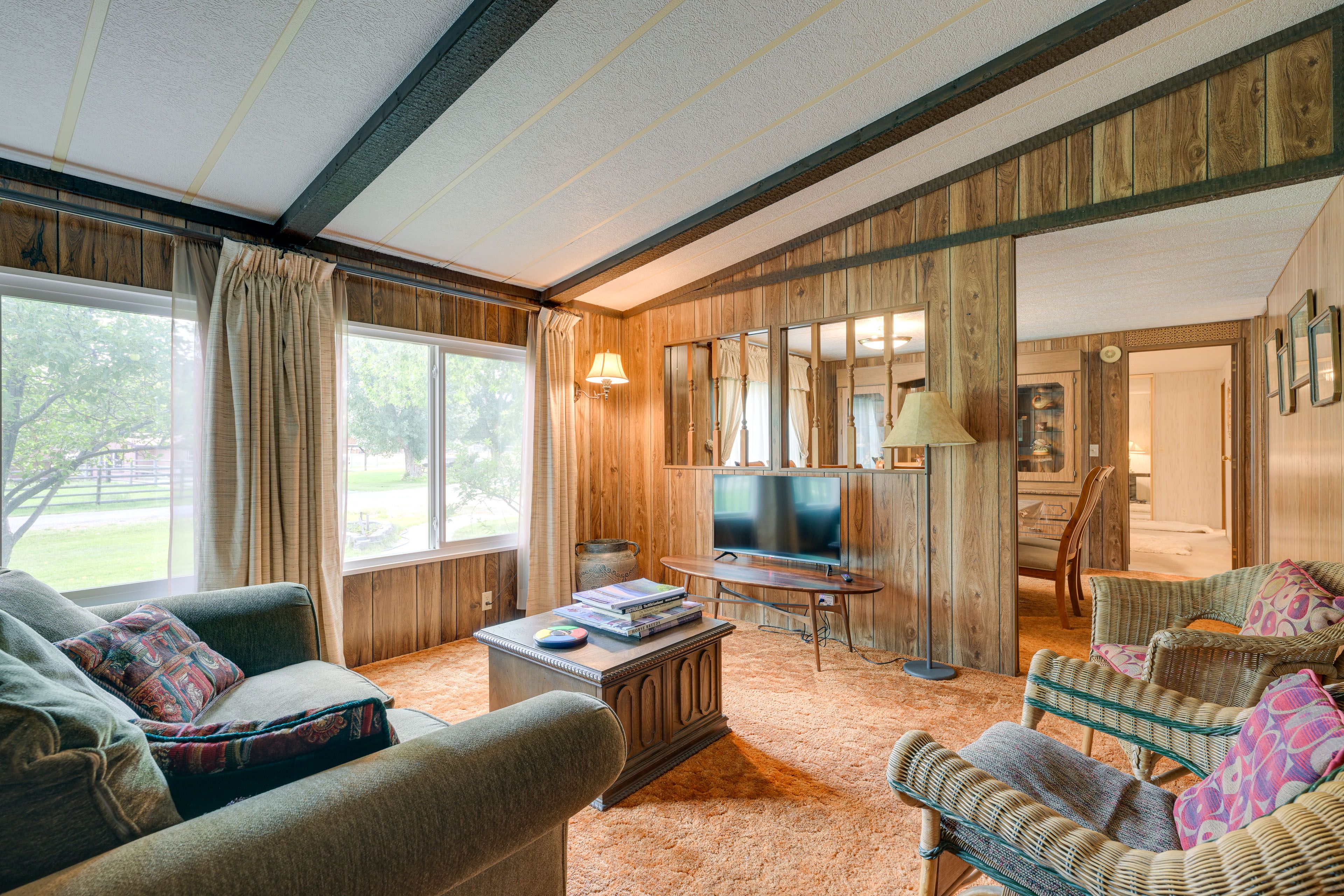 Salmon Vacation Rental | 3BR | 2.5BA | 1,800 Sq Ft | Steps Required
