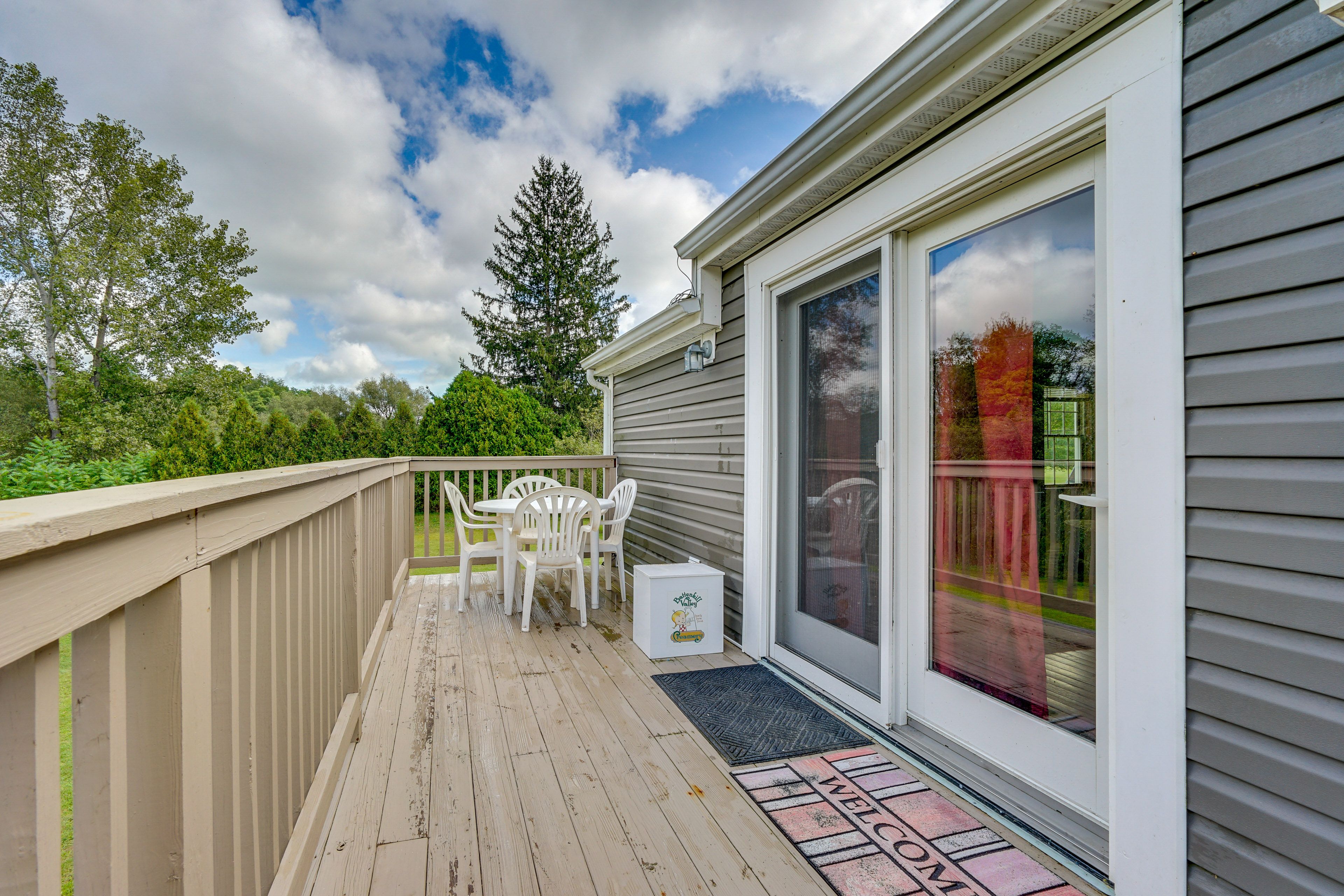 House Exterior | Furnished Deck | Dining Area