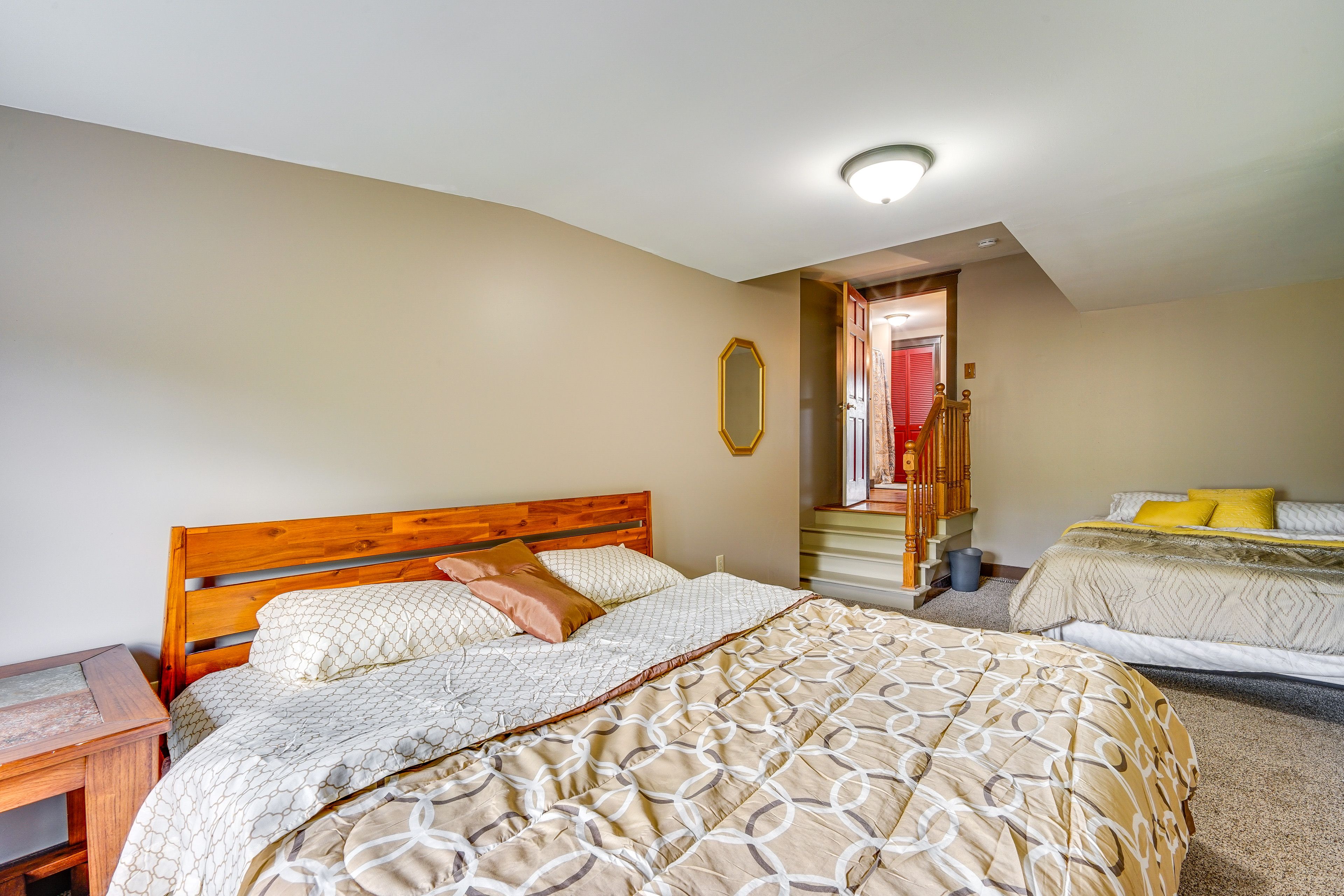 Bedroom 4 | 2 Queen Beds | Smart TV