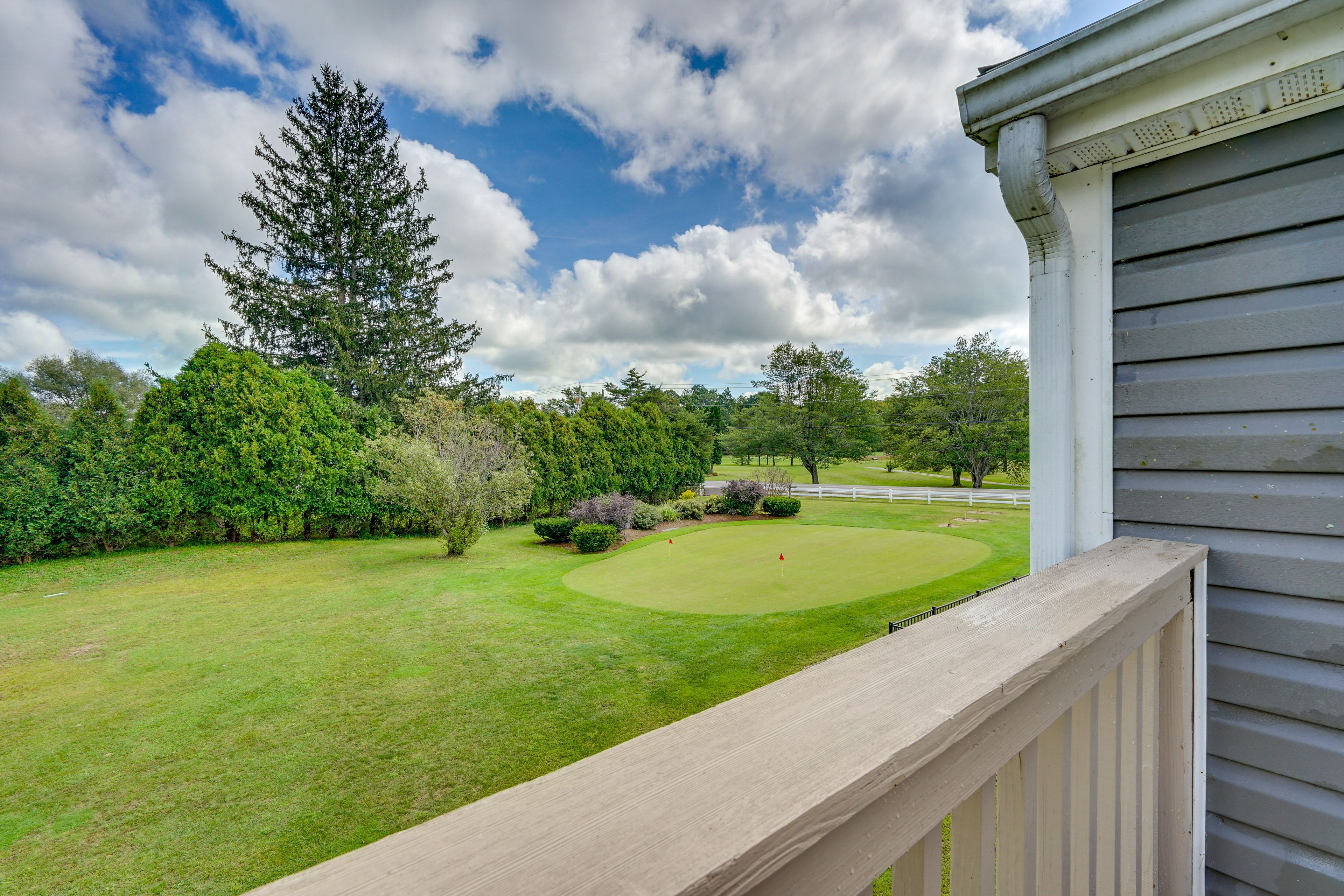 House Exterior | Deck View