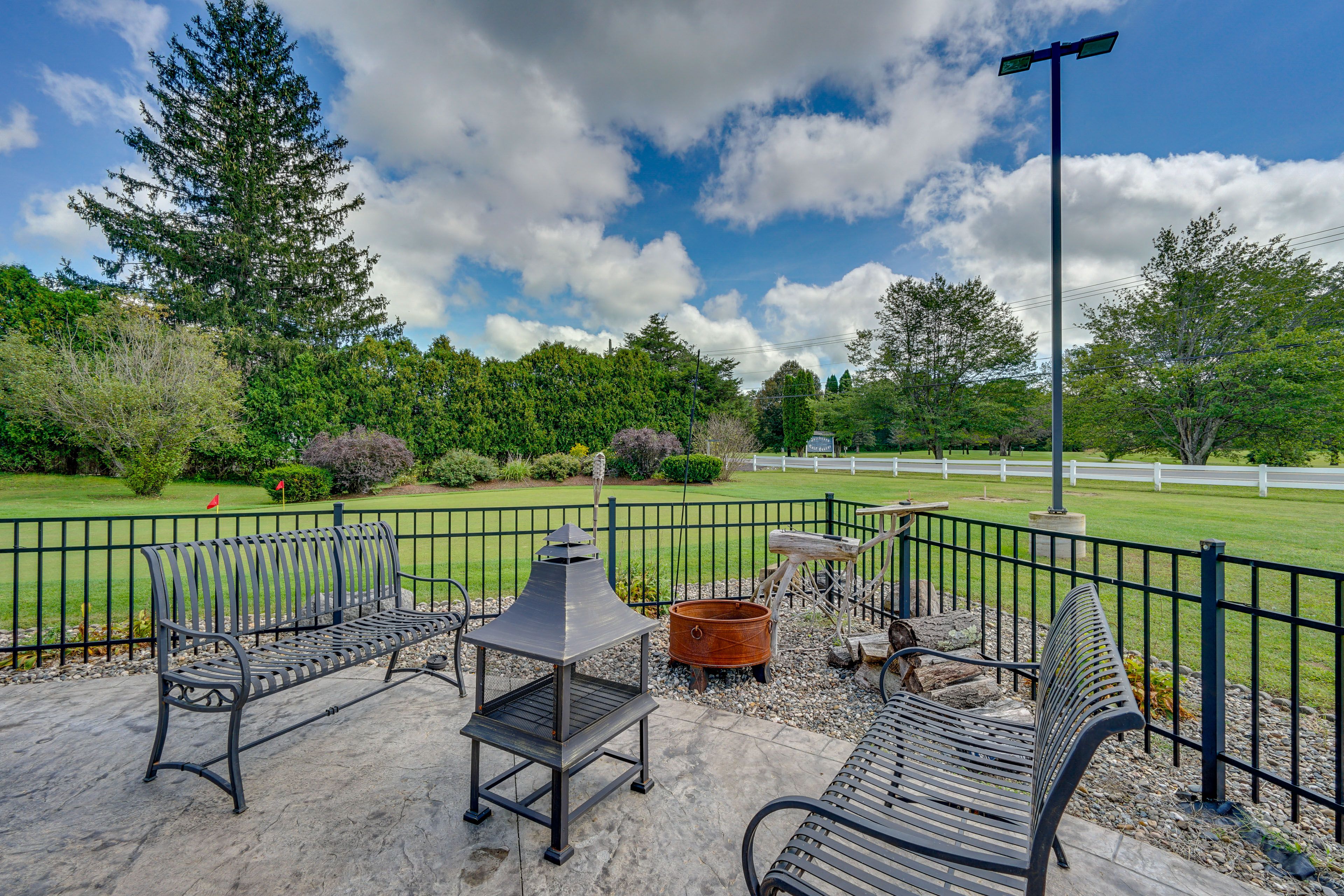 House Exterior | Furnished Patio | Fire Pit