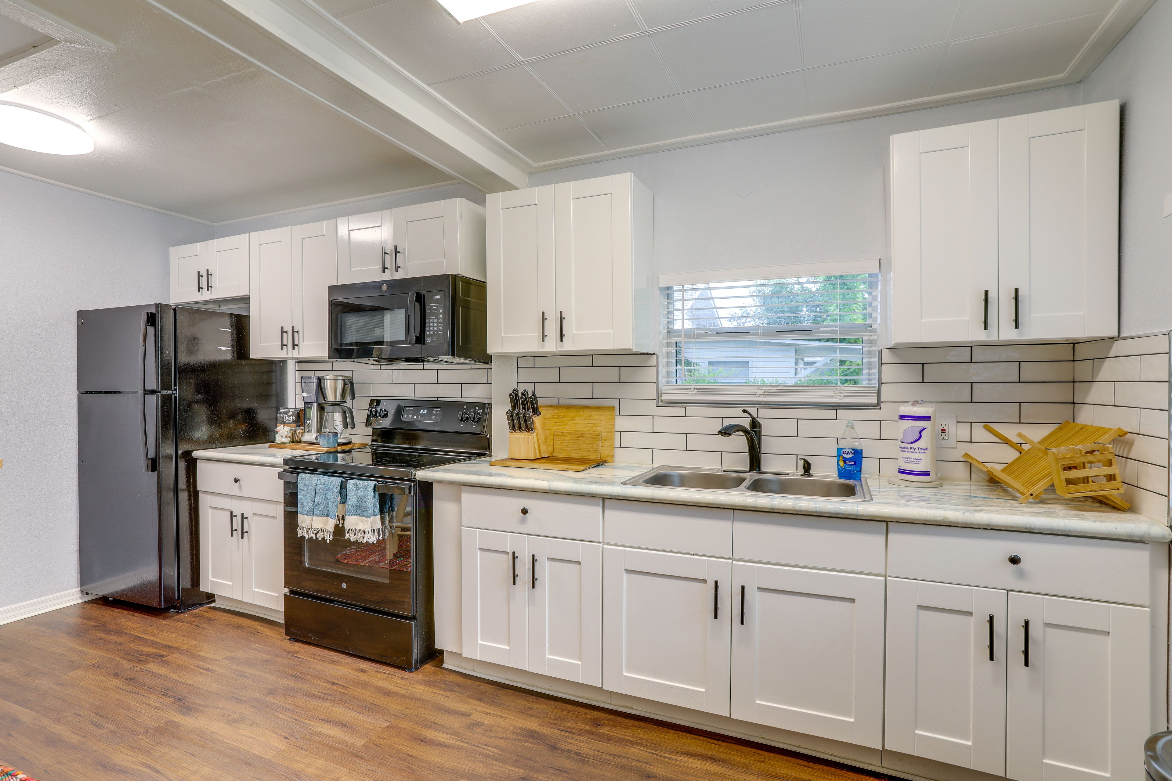 Kitchen | Coffee Maker | Spices | Toaster | Cooking Basics | 825 Sq Ft