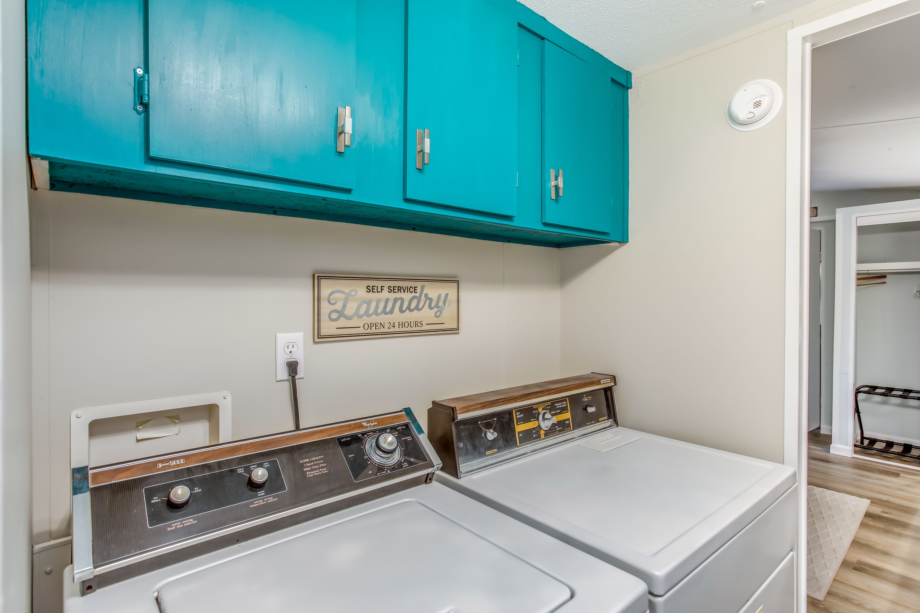 Washer & Dryer | Detergent Provided