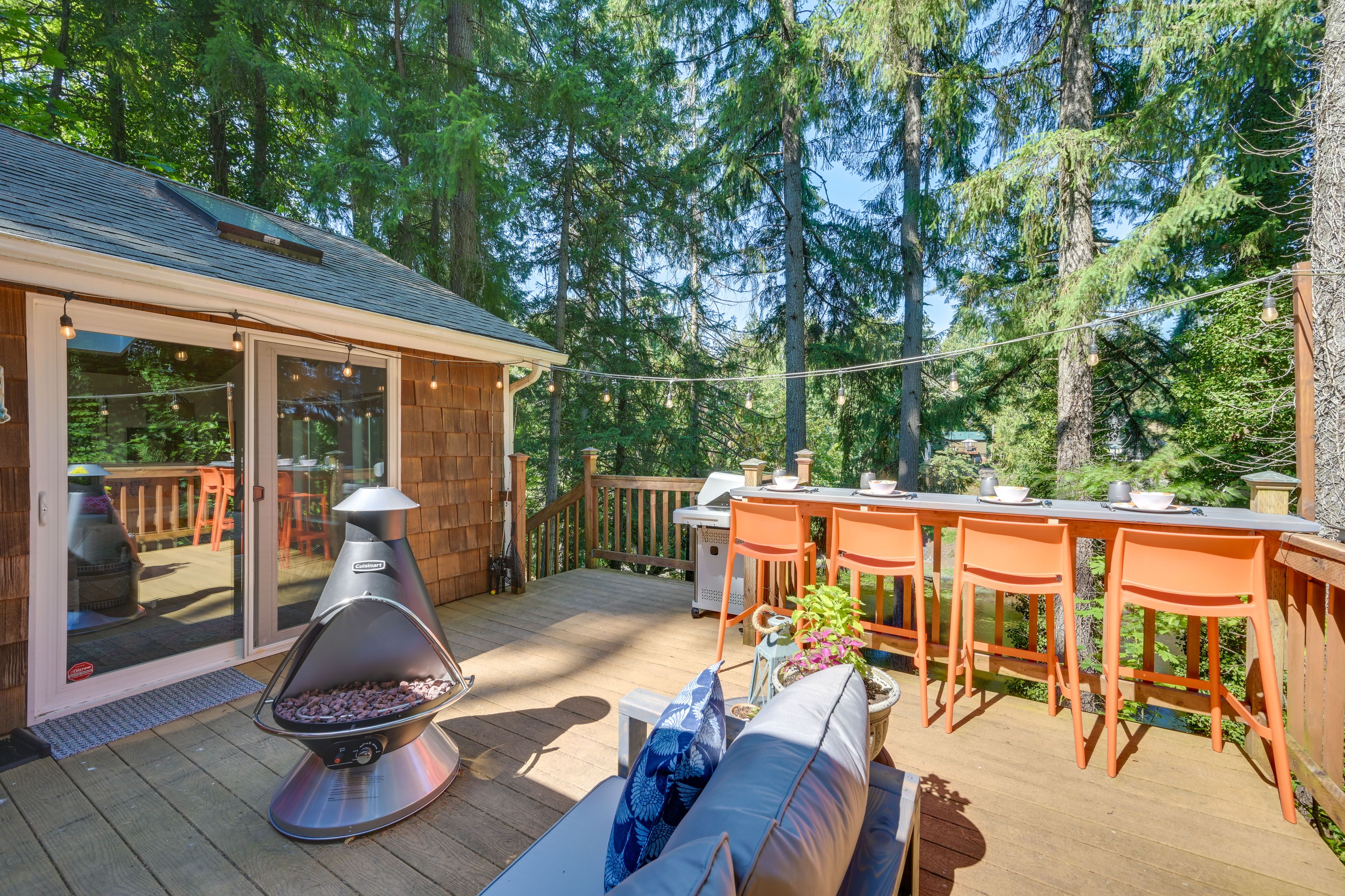 Private Deck | Dining Area | Gas Grill | Gas Fire Pit