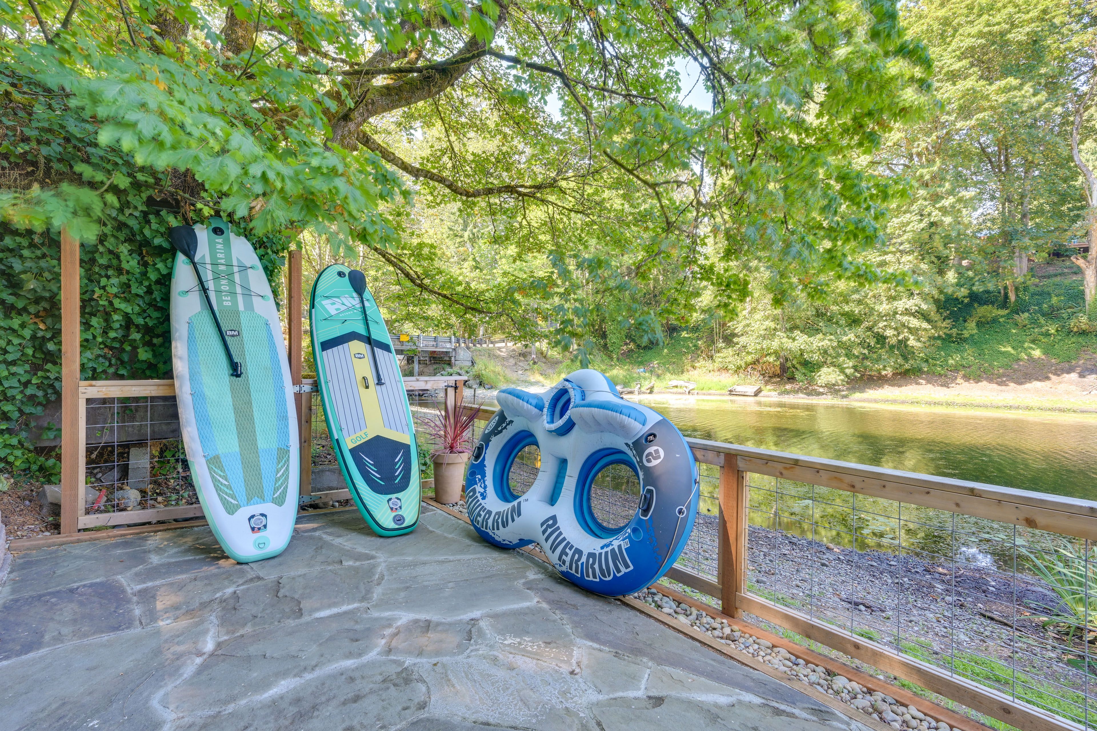 Shared Kayaks & Paddleboards