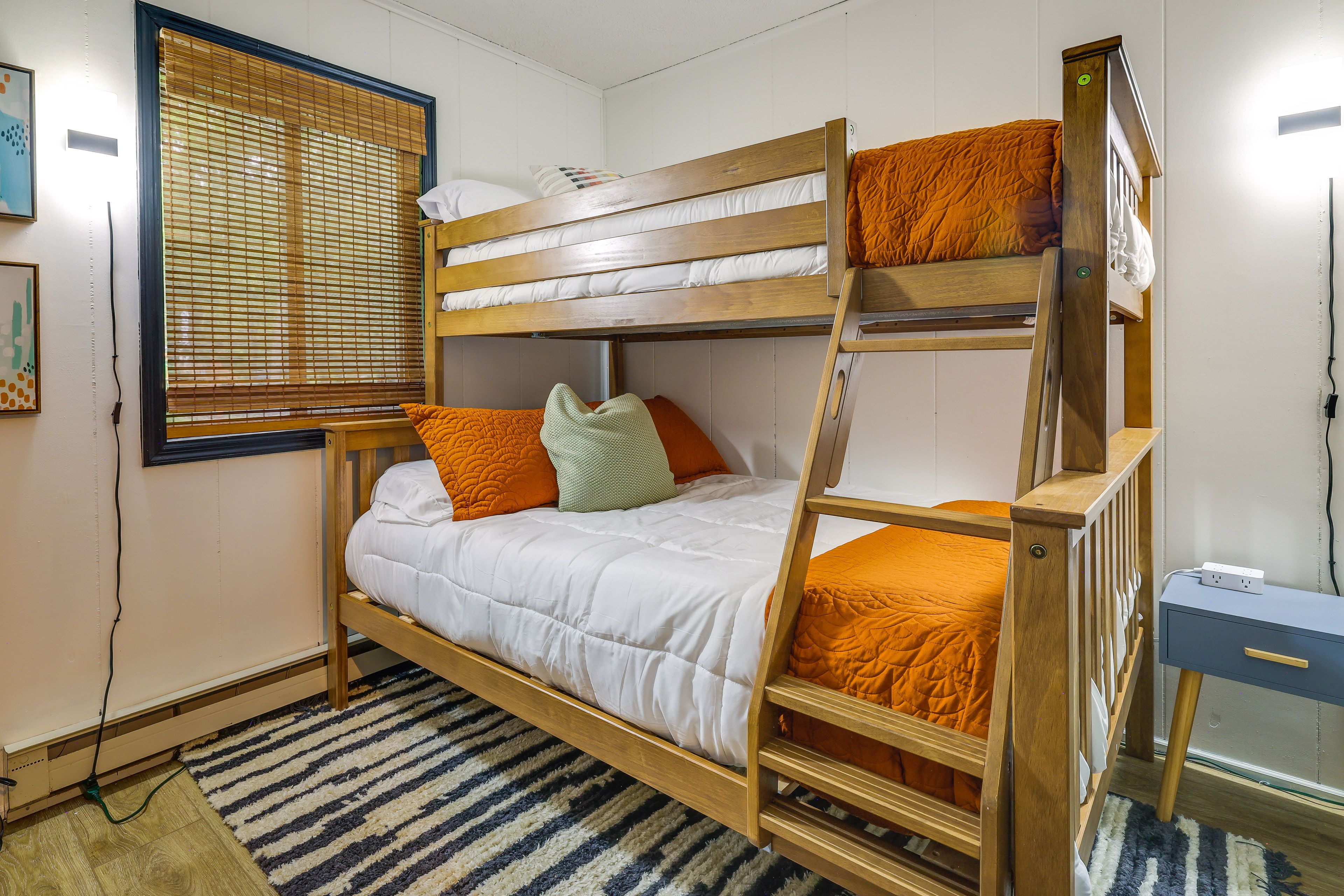Bedroom 3 | Twin/Full Bunk Bed | Smart TV