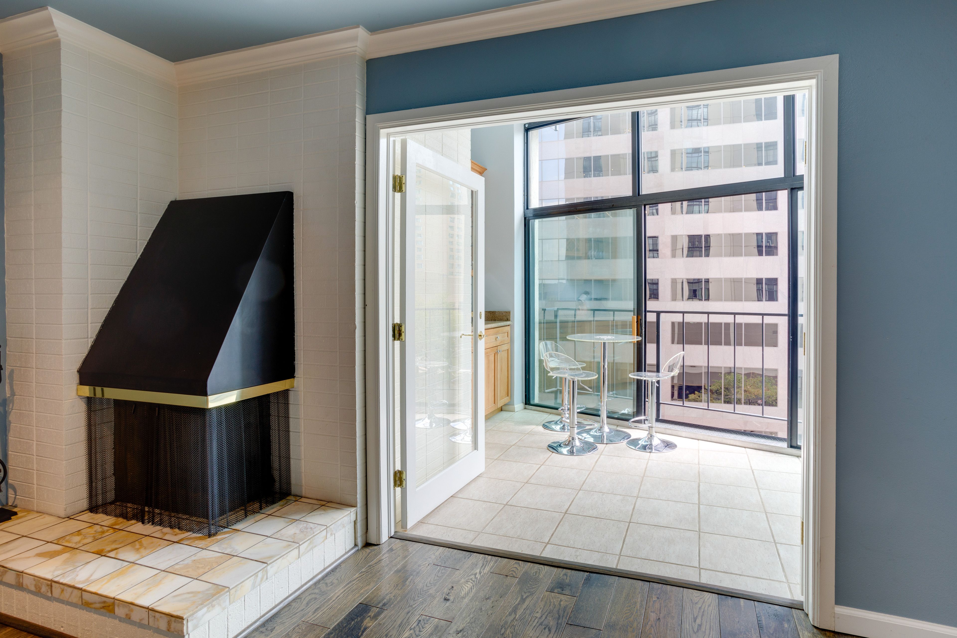 Dining Area | Central Air Conditioning & Heat