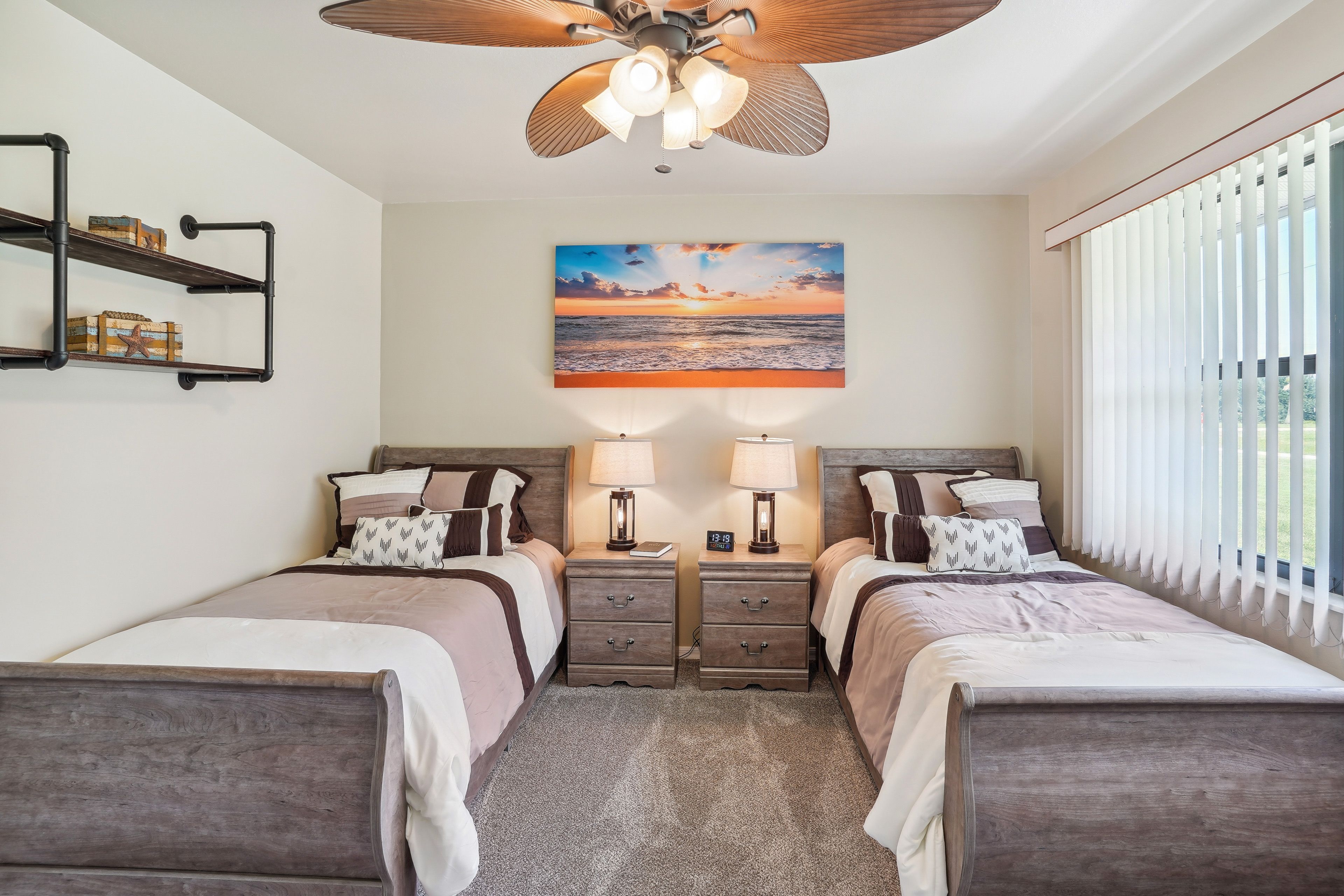 Bedroom 3 | 2 Twin Beds | Flat-Screen TV