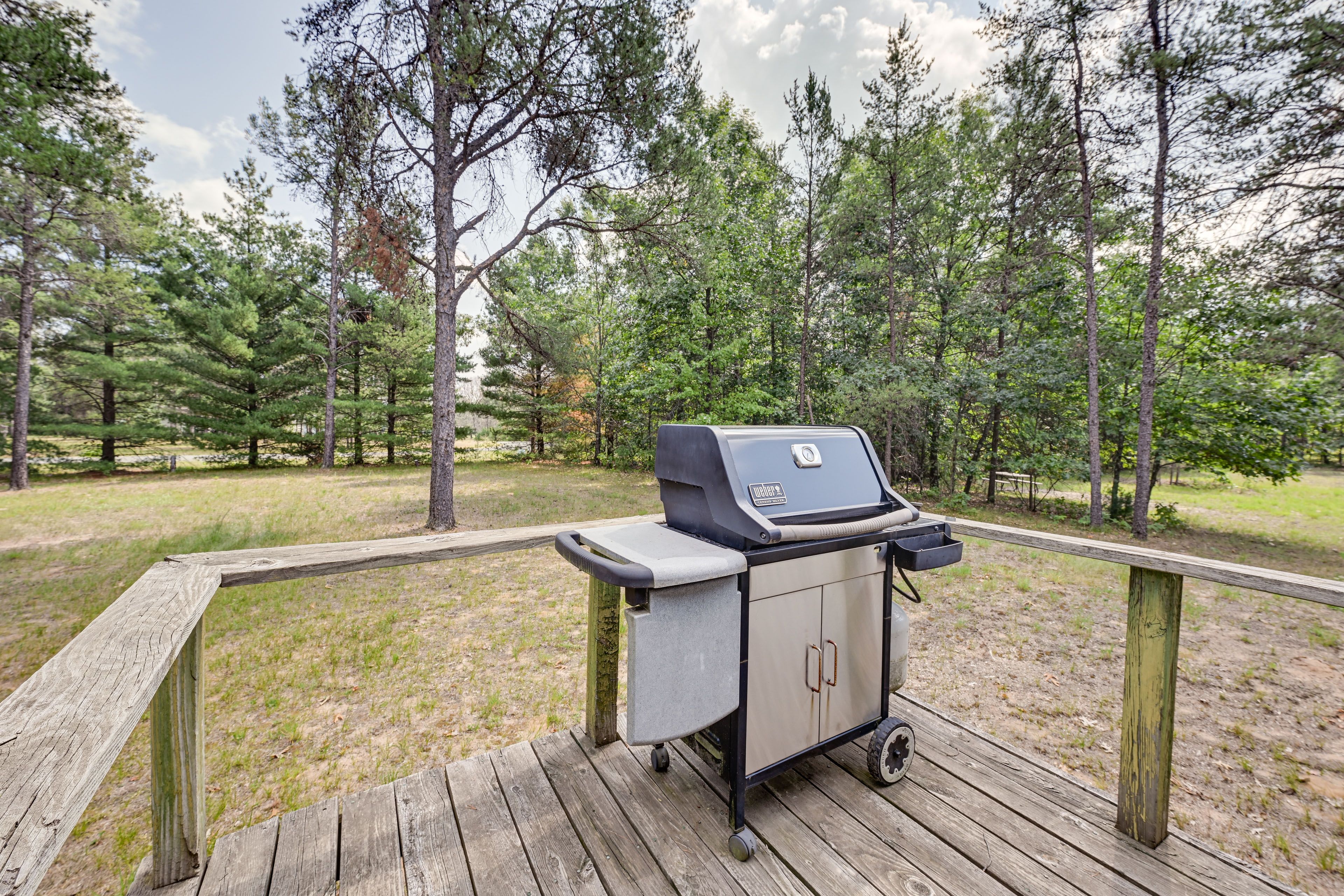 Private Deck | Gas Grill