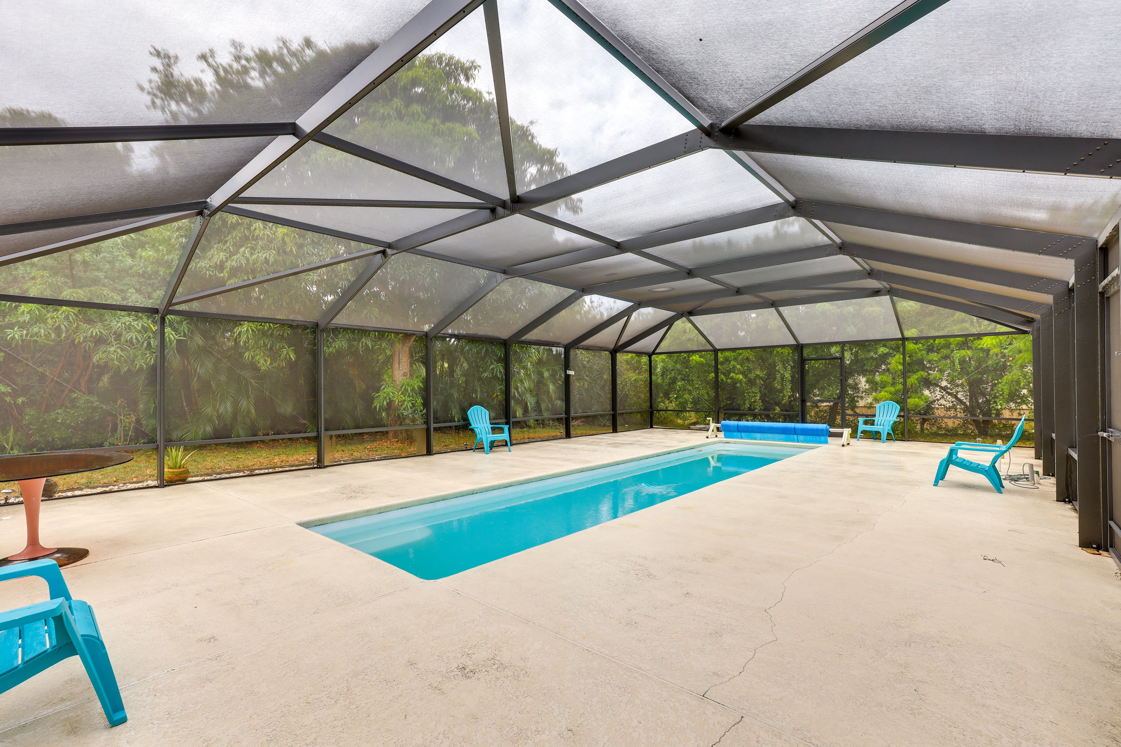 Lanai | Pool Area
