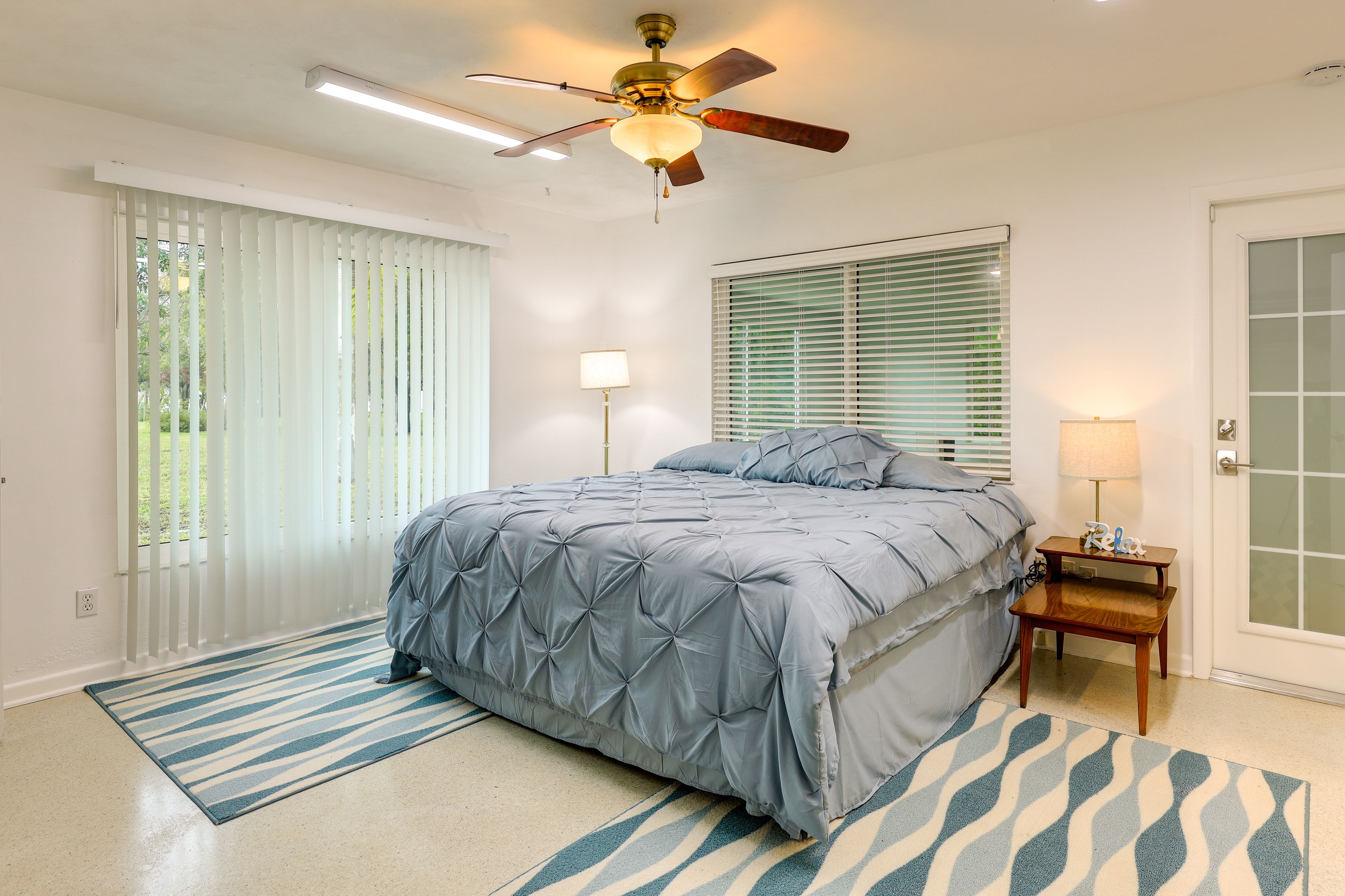 Bedroom 2 | Queen Bed