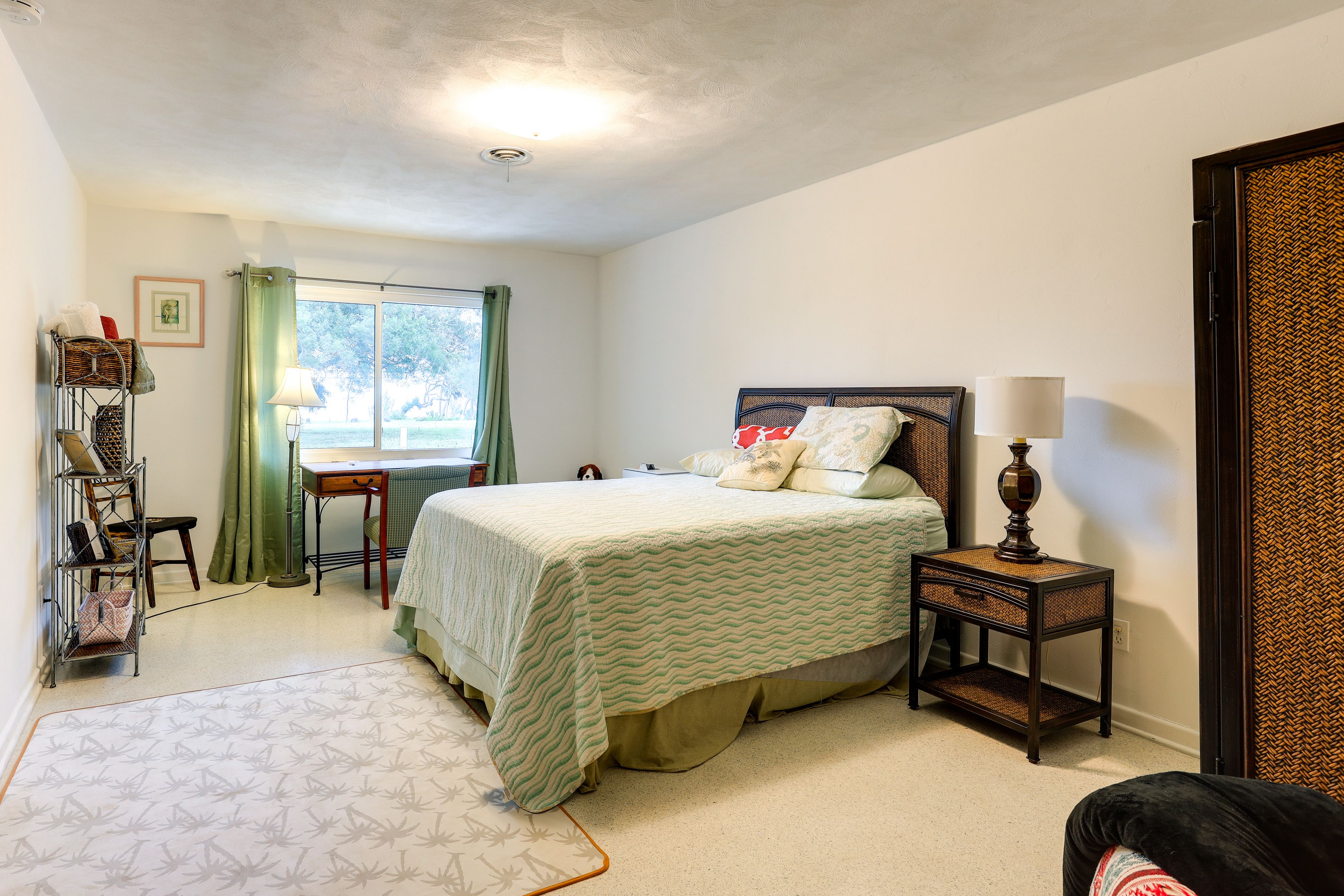 Bedroom 3 | King Bed | Laptop-Friendly Workspace