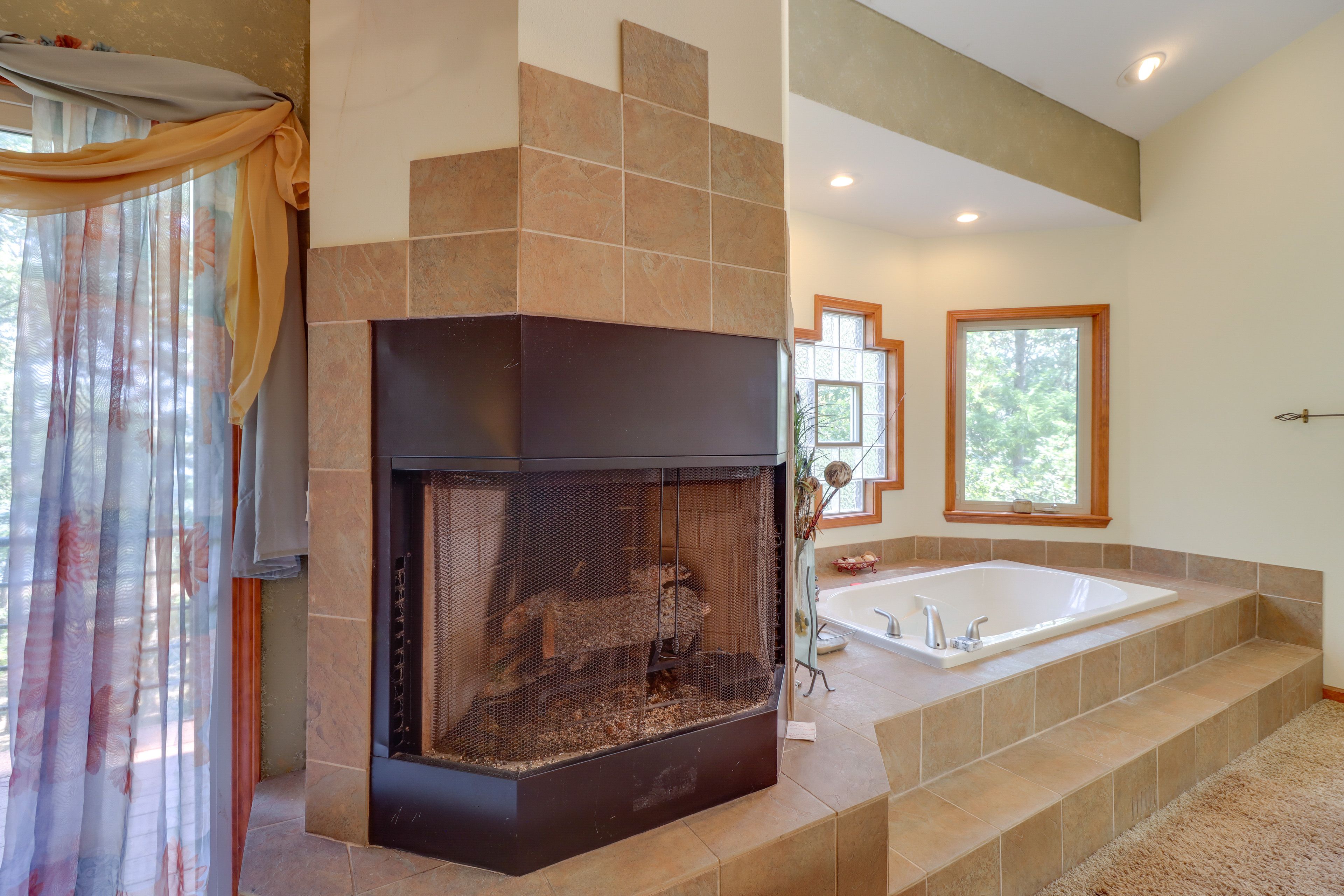En-Suite Bathroom