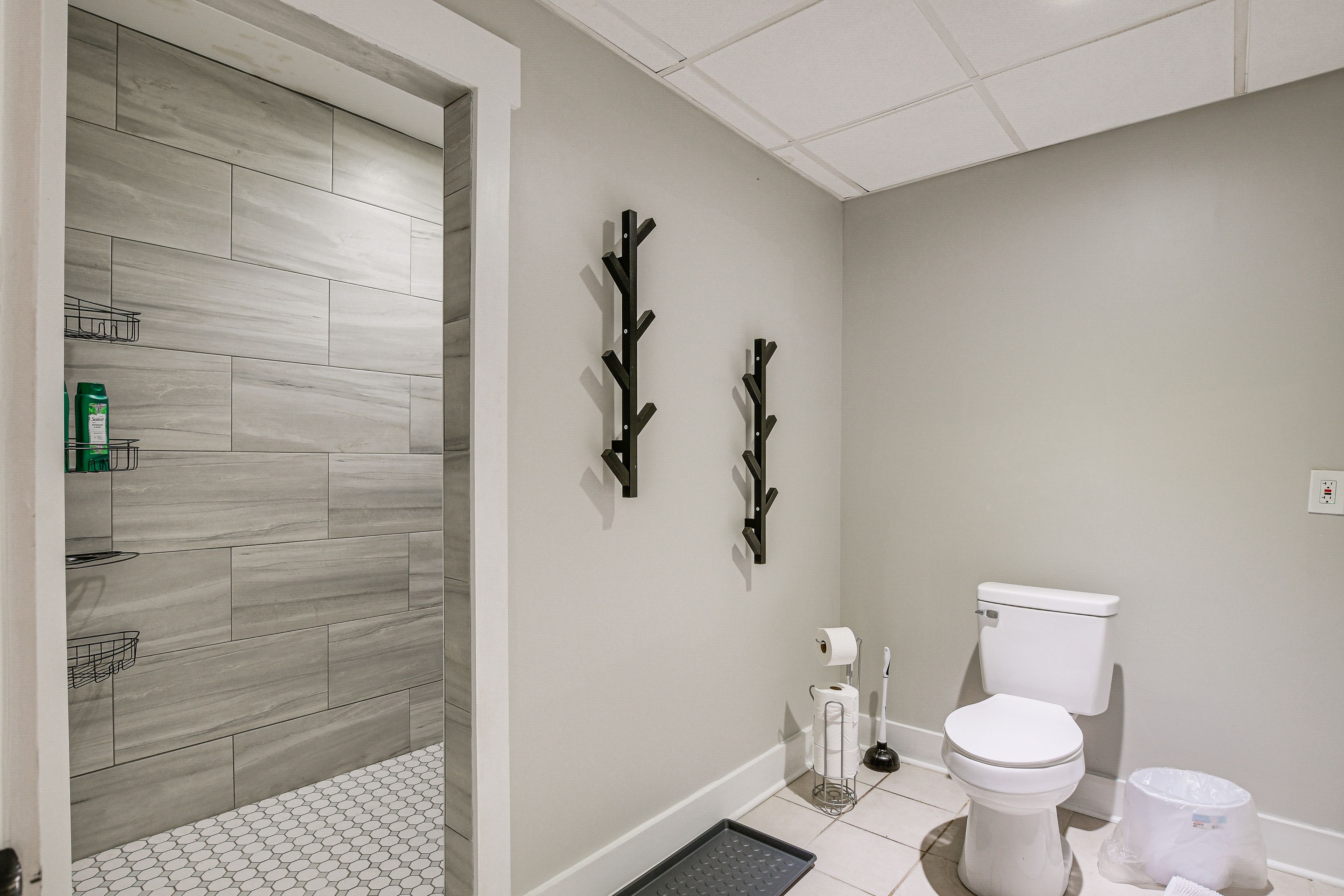 Full Bathroom | Basement Level