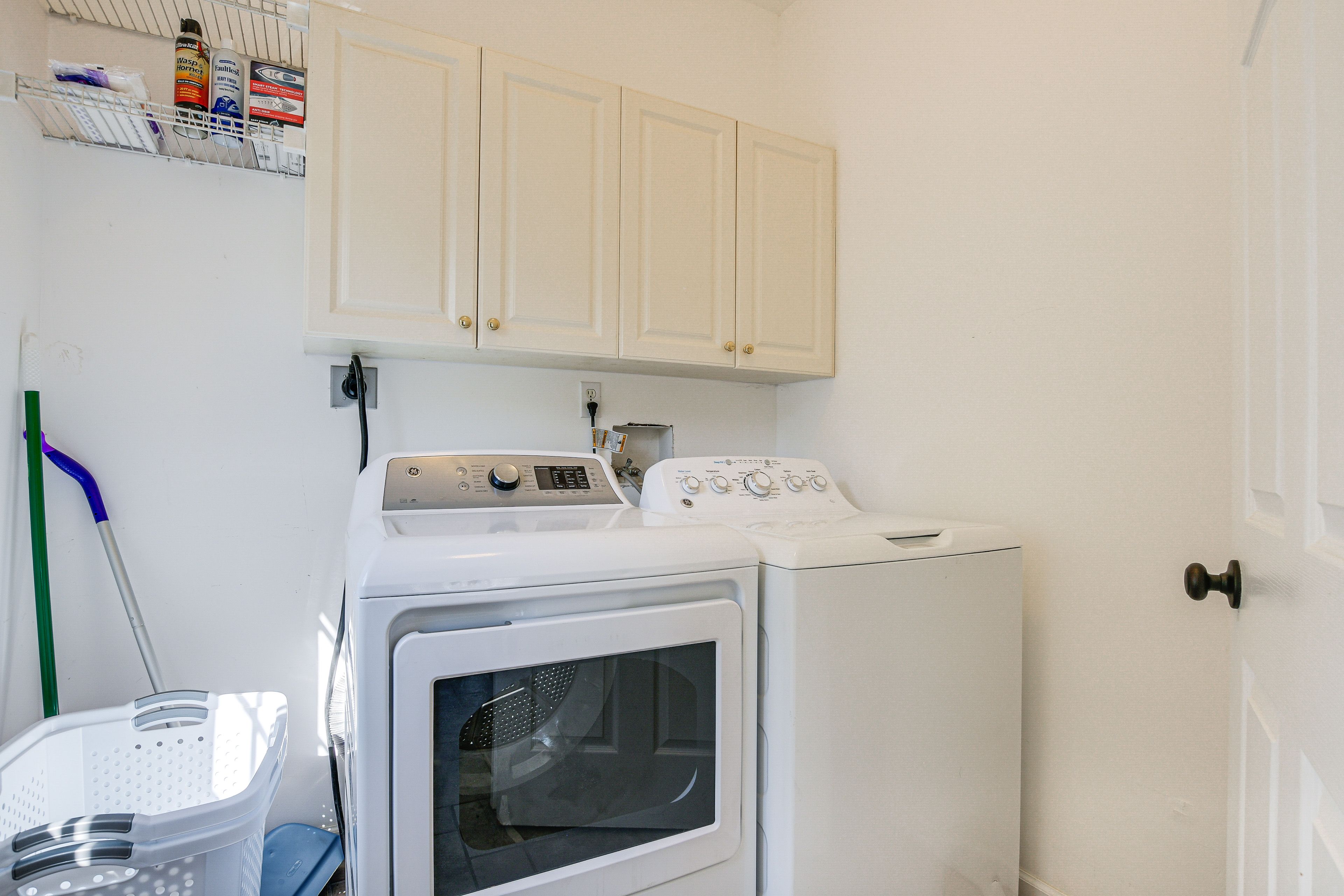 Washer & Dryer | Main Level | Detergent Provided