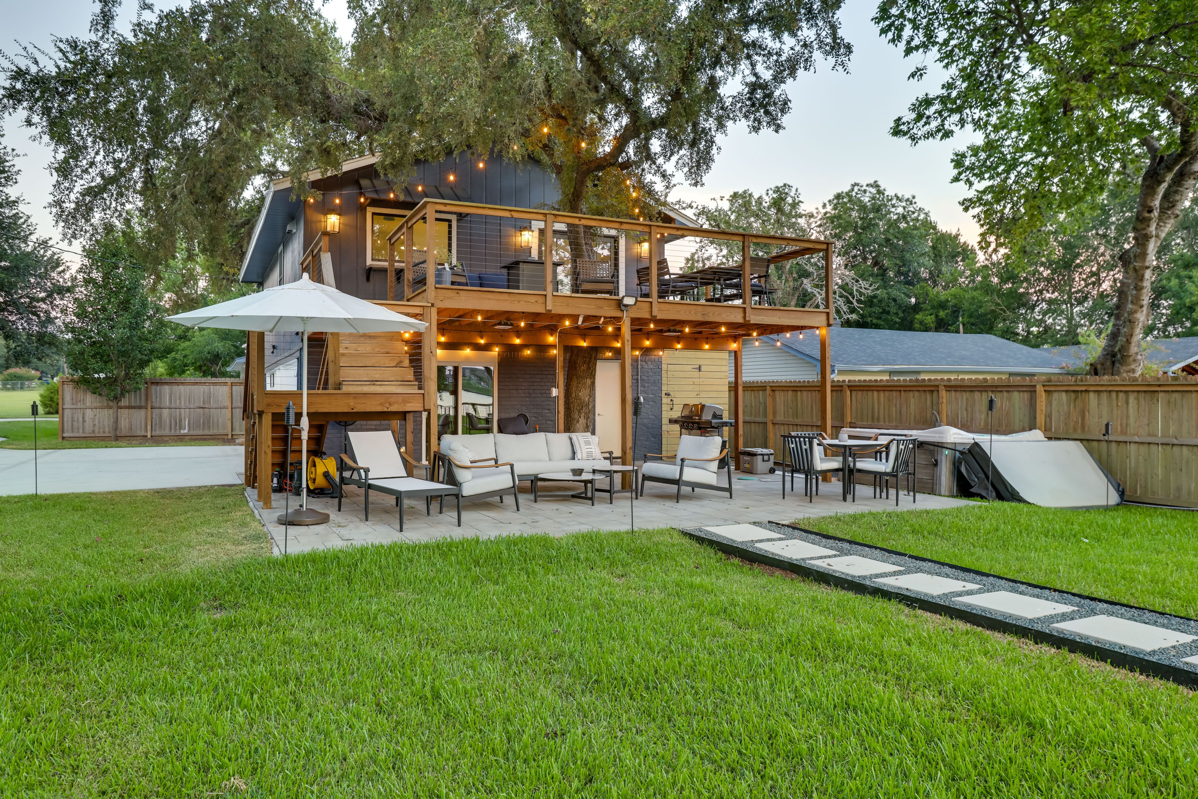 Back Exterior | Furnished Deck | Patio