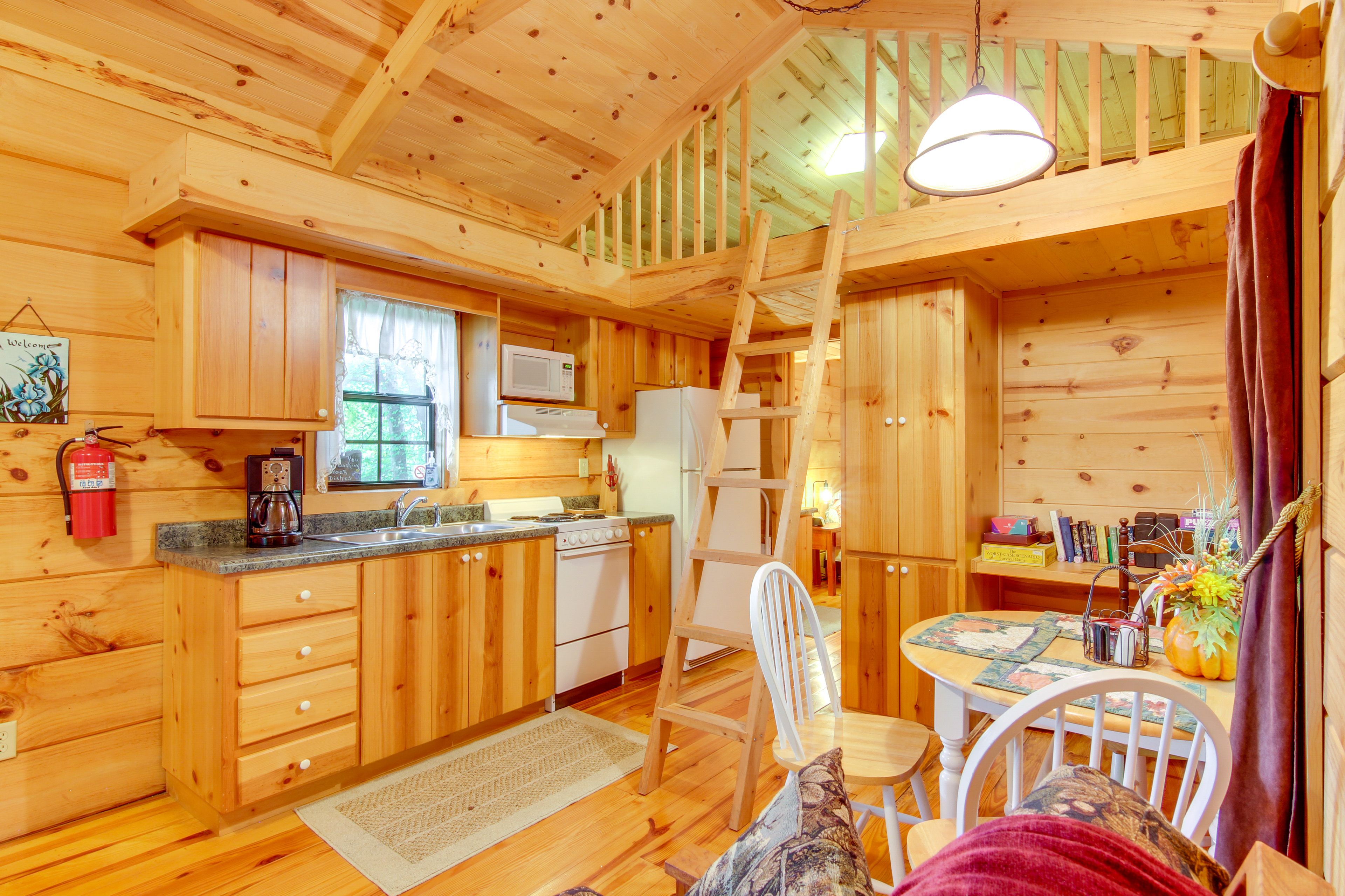 Kitchen | Cooking Basics | Coffee Maker | Paper Towels/Trash Bags Provided