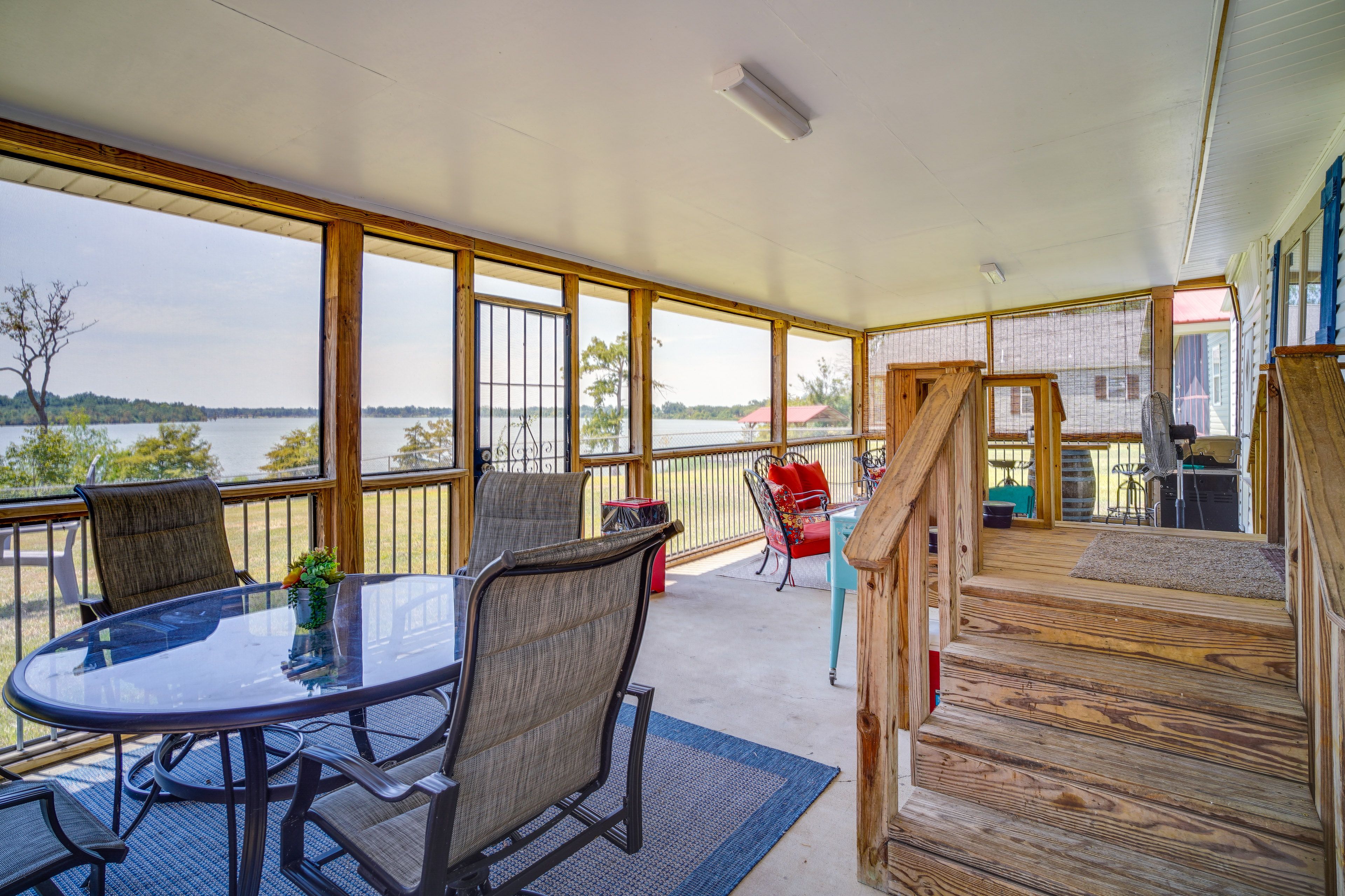 Screened Porch | Gas Grill | Dining Areas