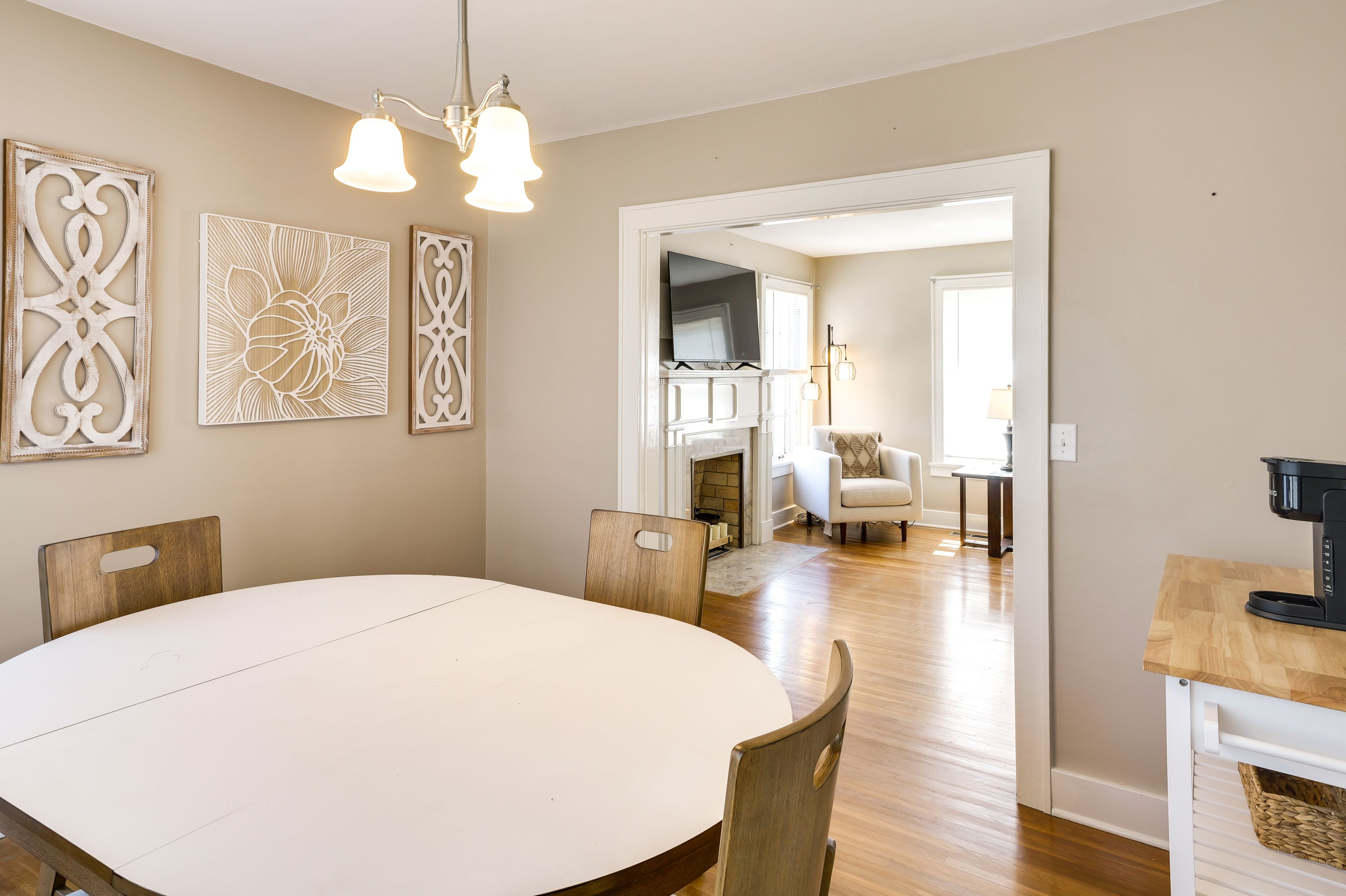 Dining Area | Central A/C