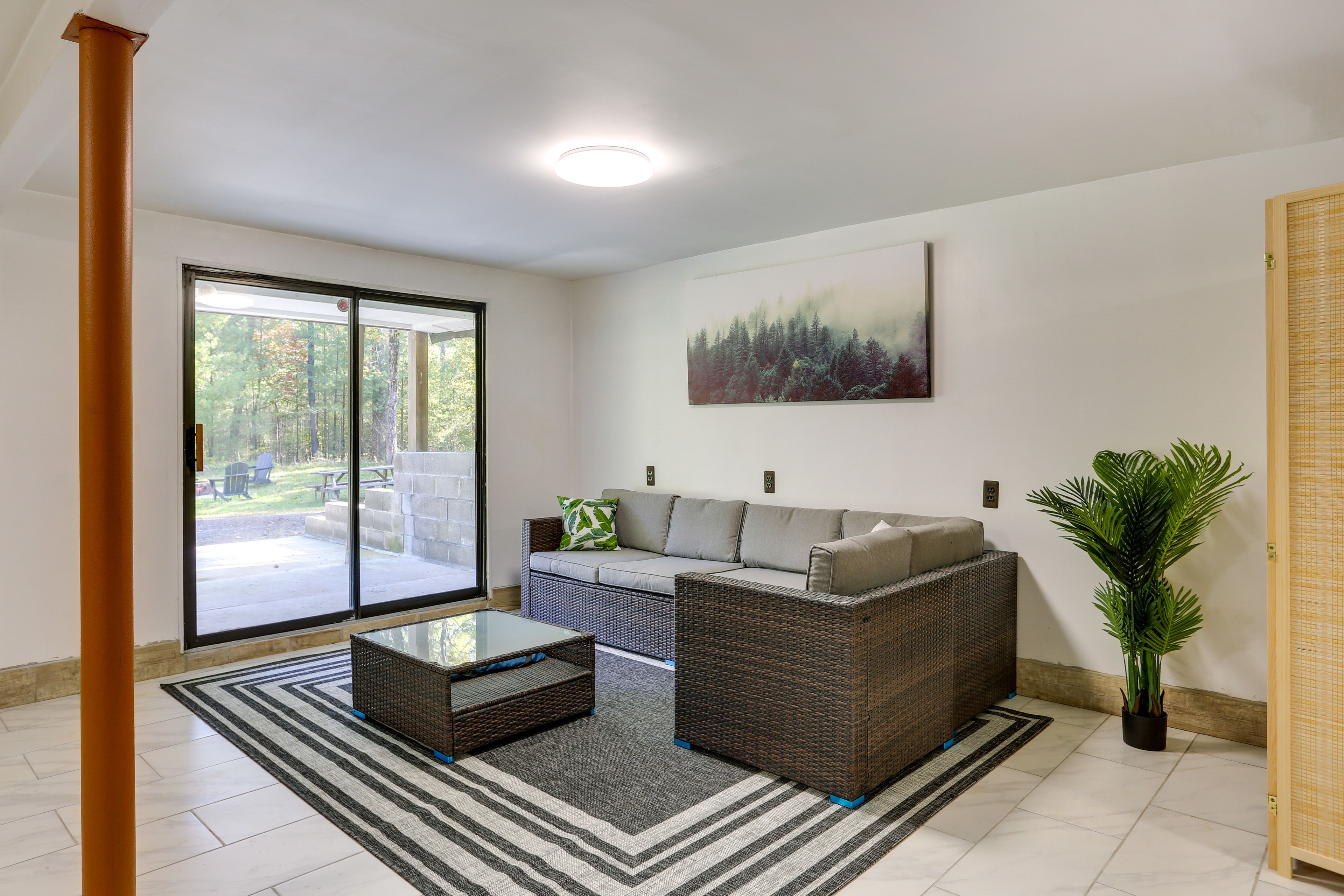 Lower Level | Family Room