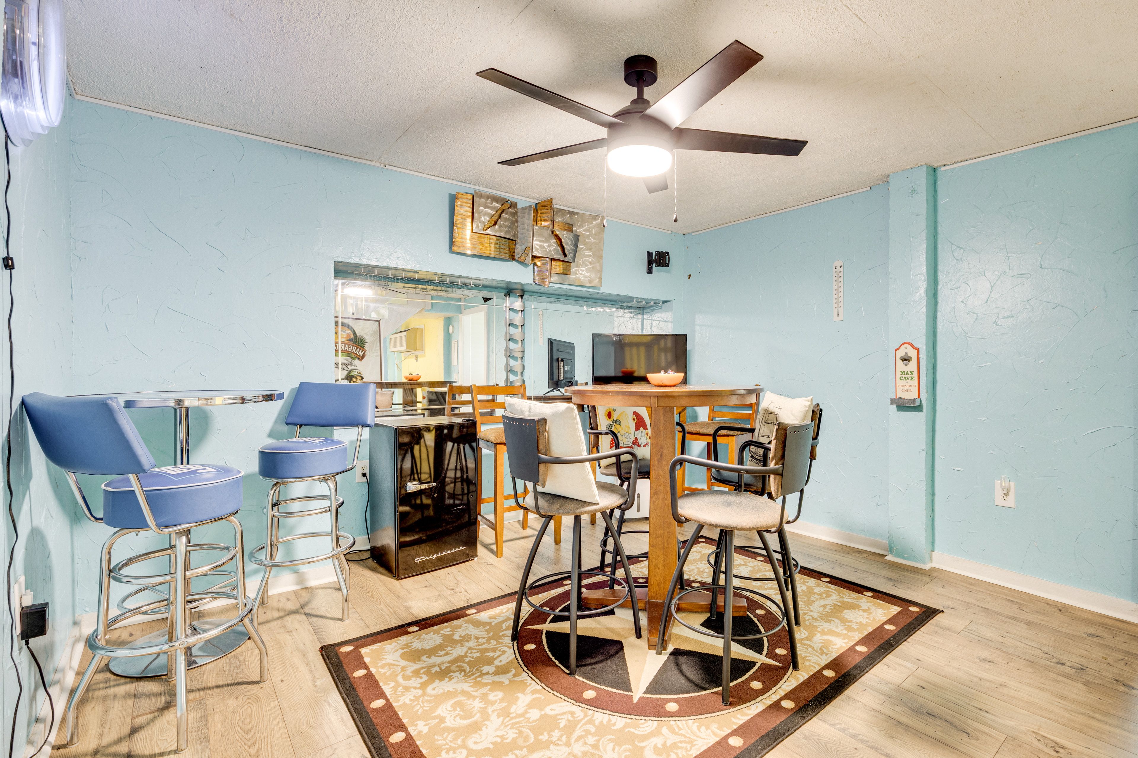 Lounge | Ground Floor | Dining Areas | Smart TV | Mini Fridge