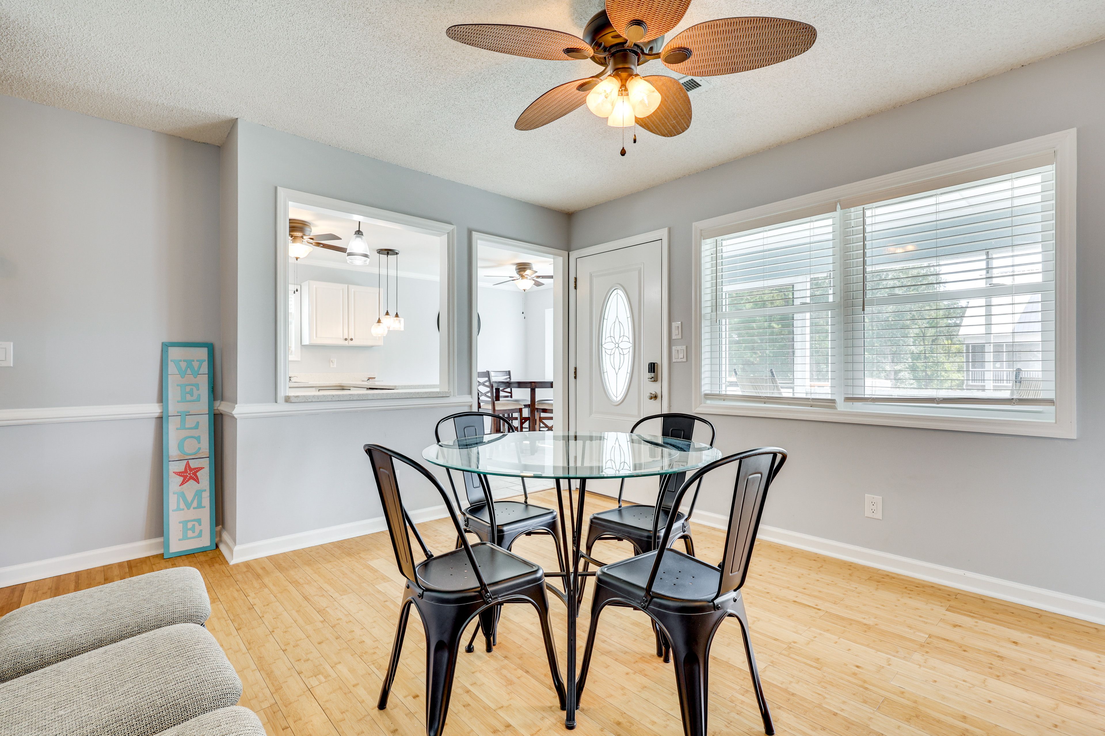 Dining Area | Main Floor