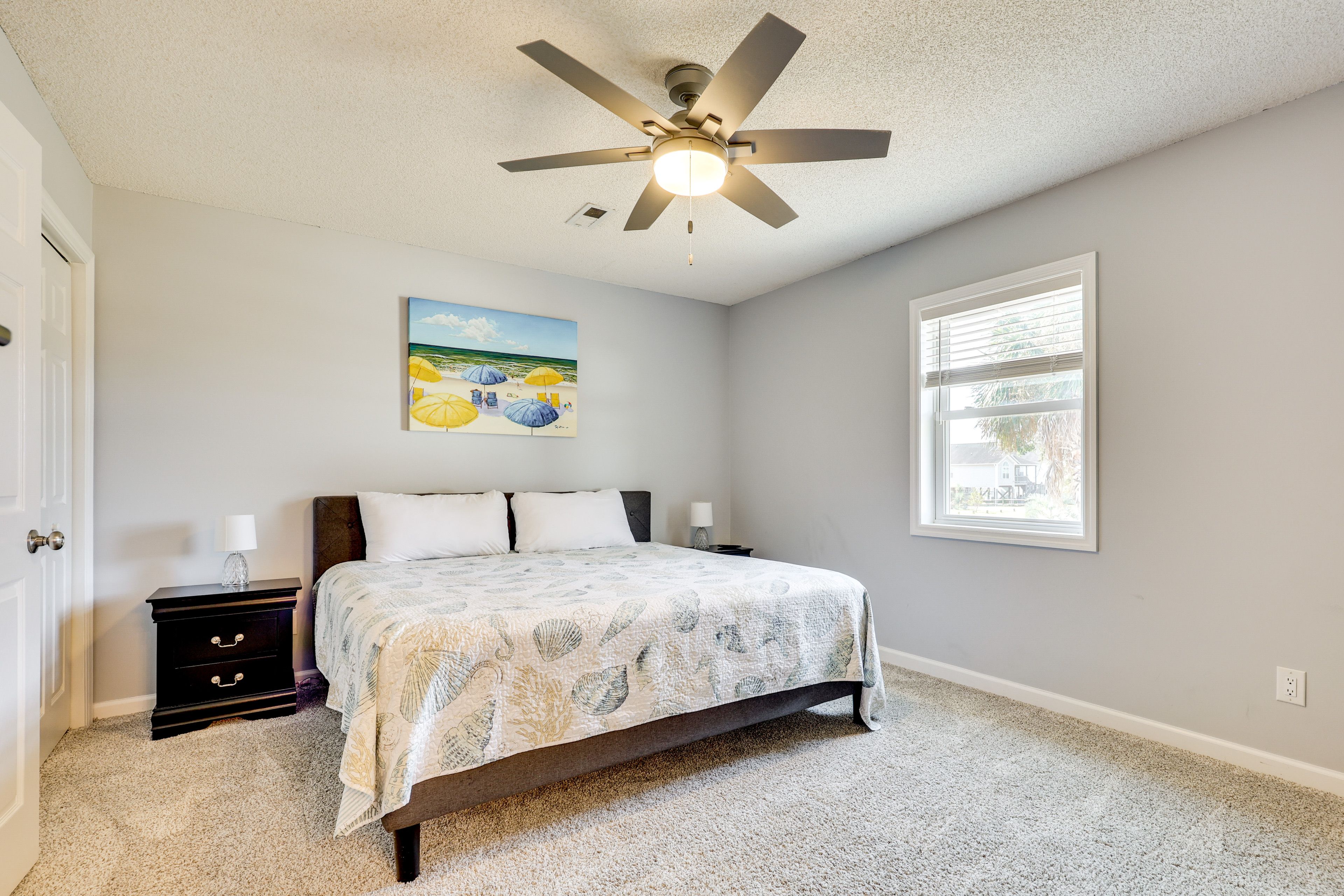 Bedroom 1 | Main Floor | King Bed | Linens Provided | Smart TV